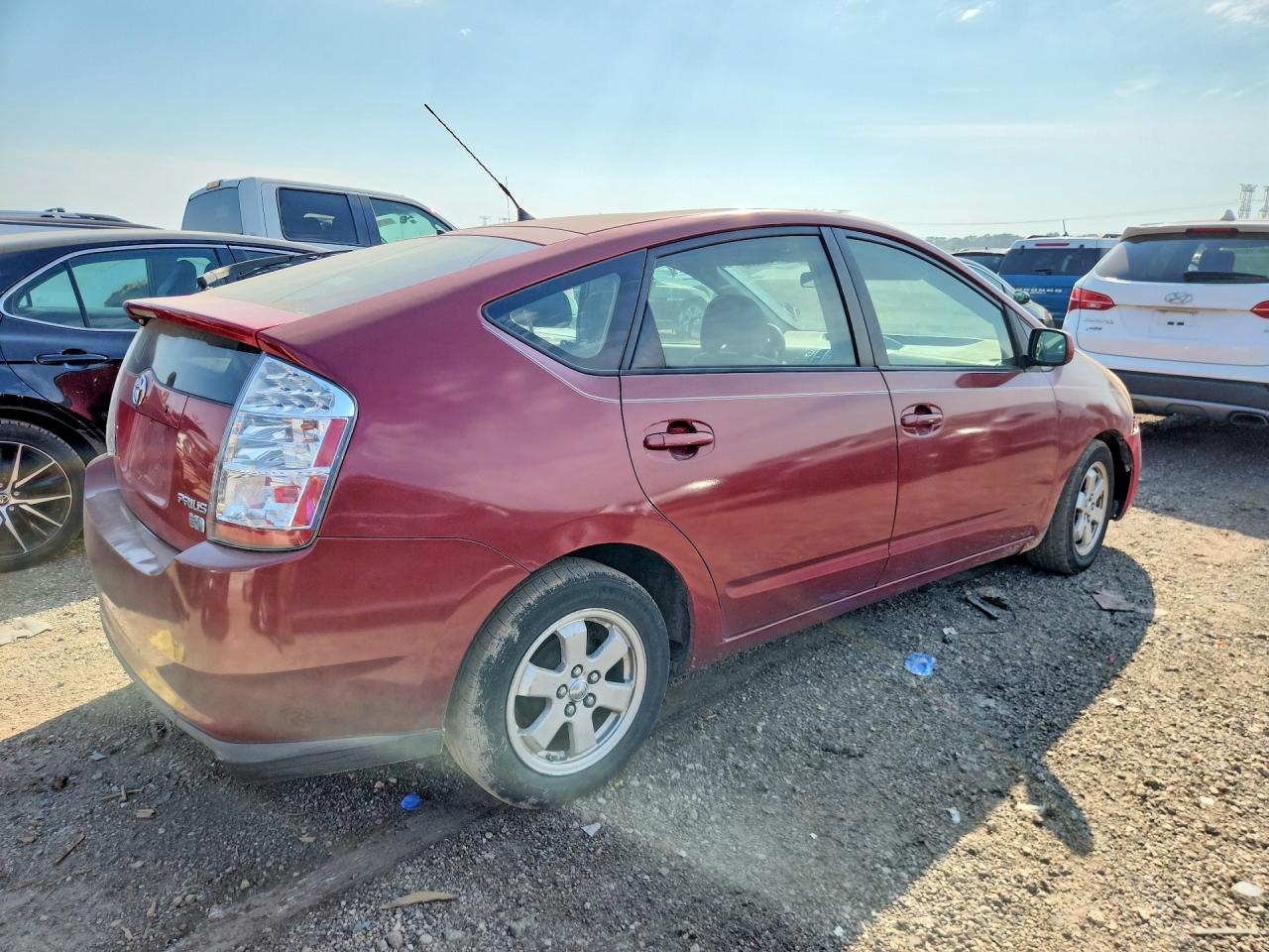 2007 Toyota Prius Base Burgundy vin: JTDKB20U377551395