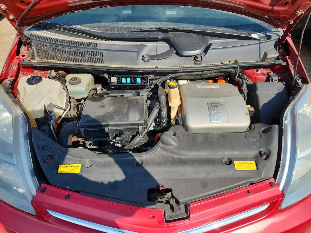 2007 Toyota Prius Base Burgundy vin: JTDKB20U377551395