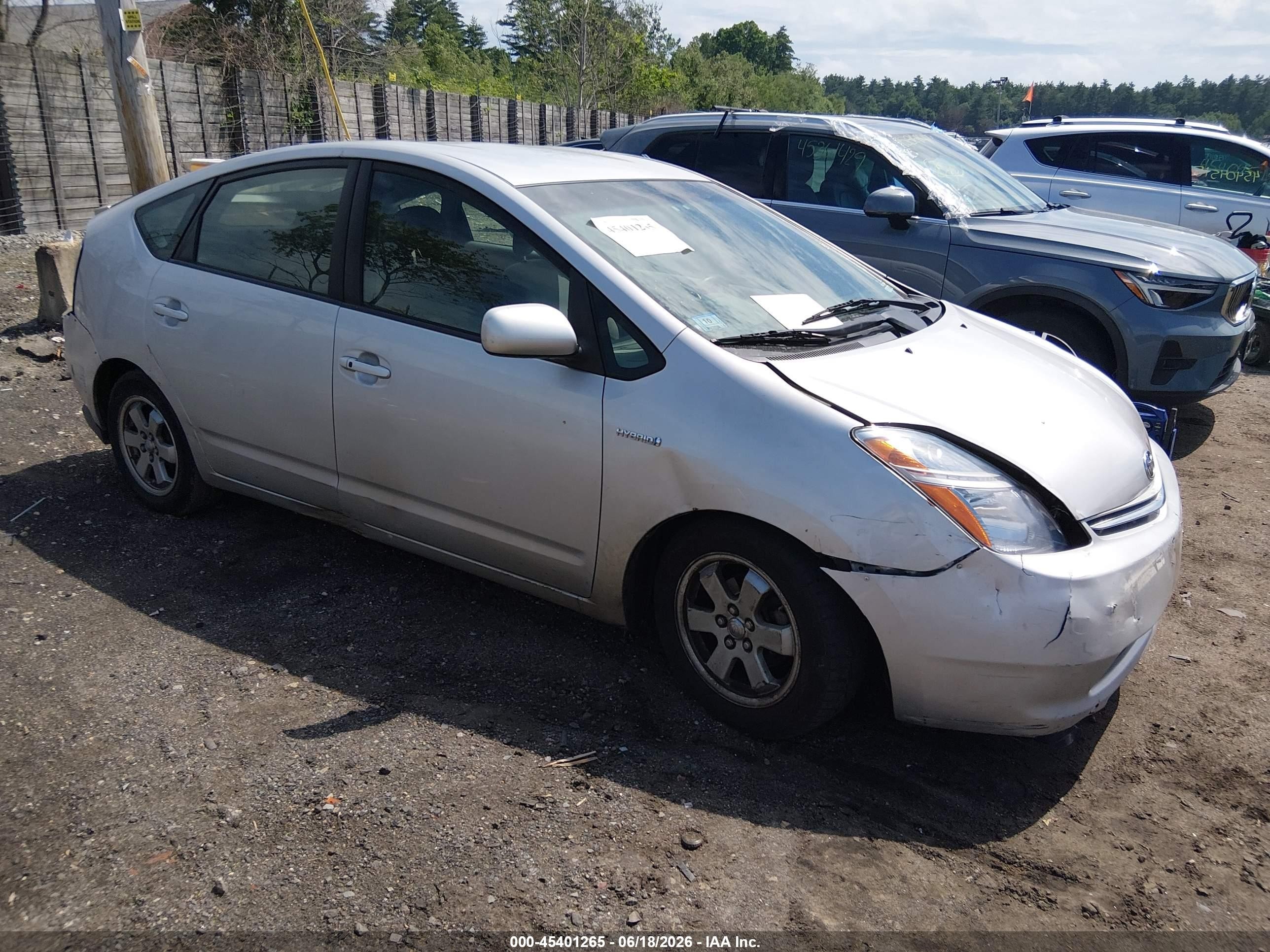 2007 Toyota Prius   Silver vin: JTDKB20U377570075