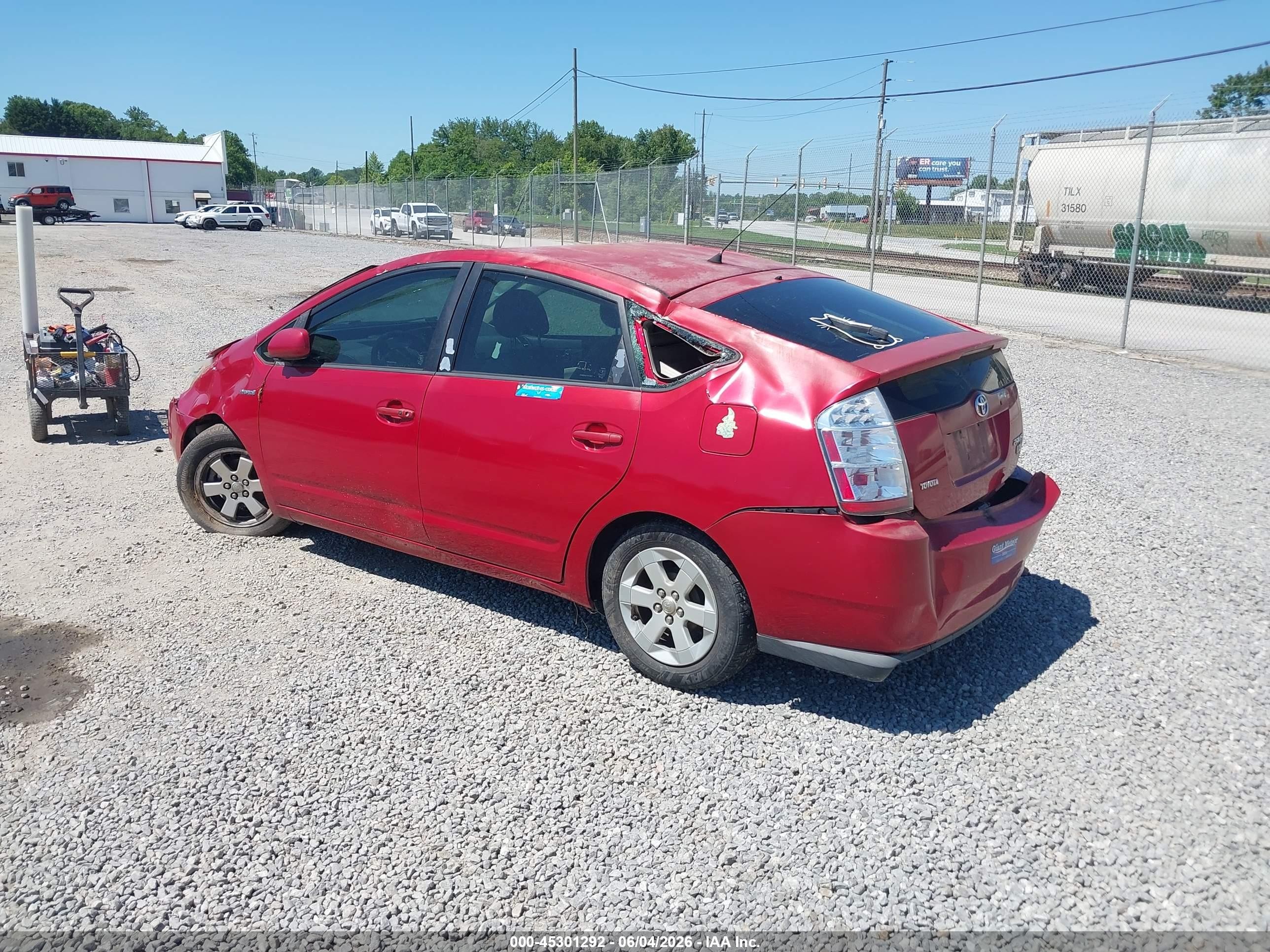 2007 Toyota Prius   Red vin: JTDKB20U377574319