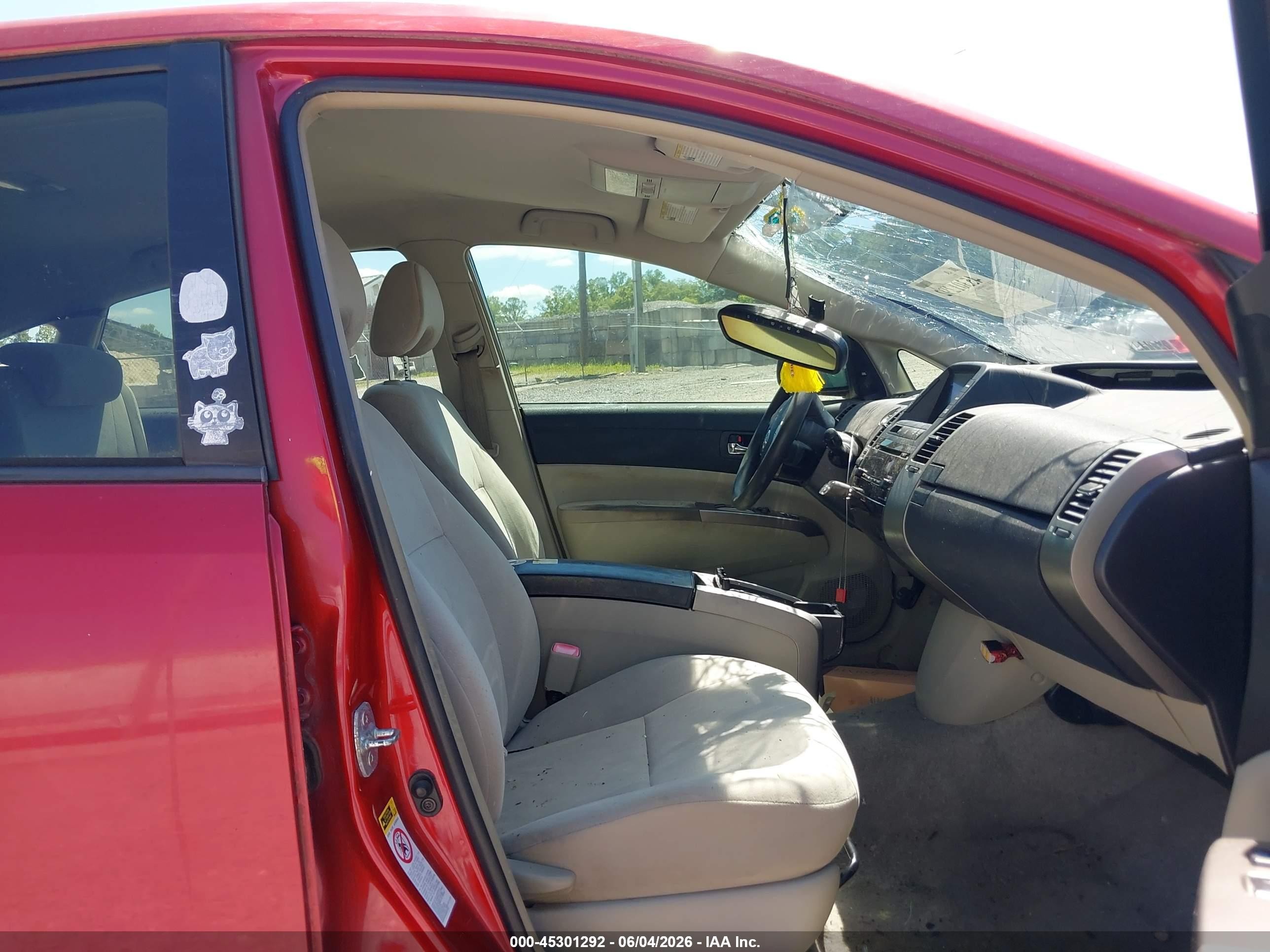 2007 Toyota Prius   Red vin: JTDKB20U377574319