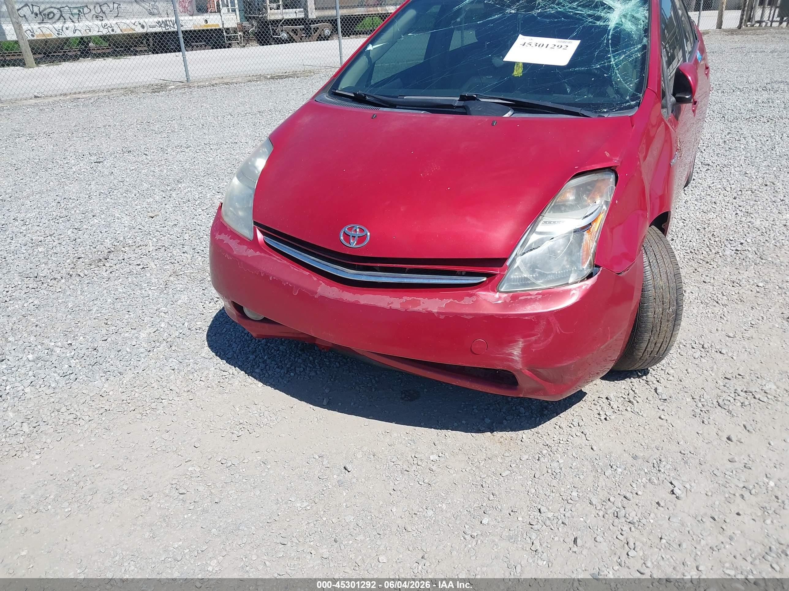 2007 Toyota Prius   Red vin: JTDKB20U377574319