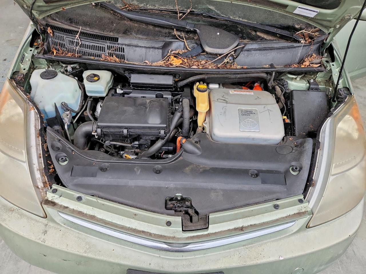 2007 Toyota Prius Base Green vin: JTDKB20U377587801