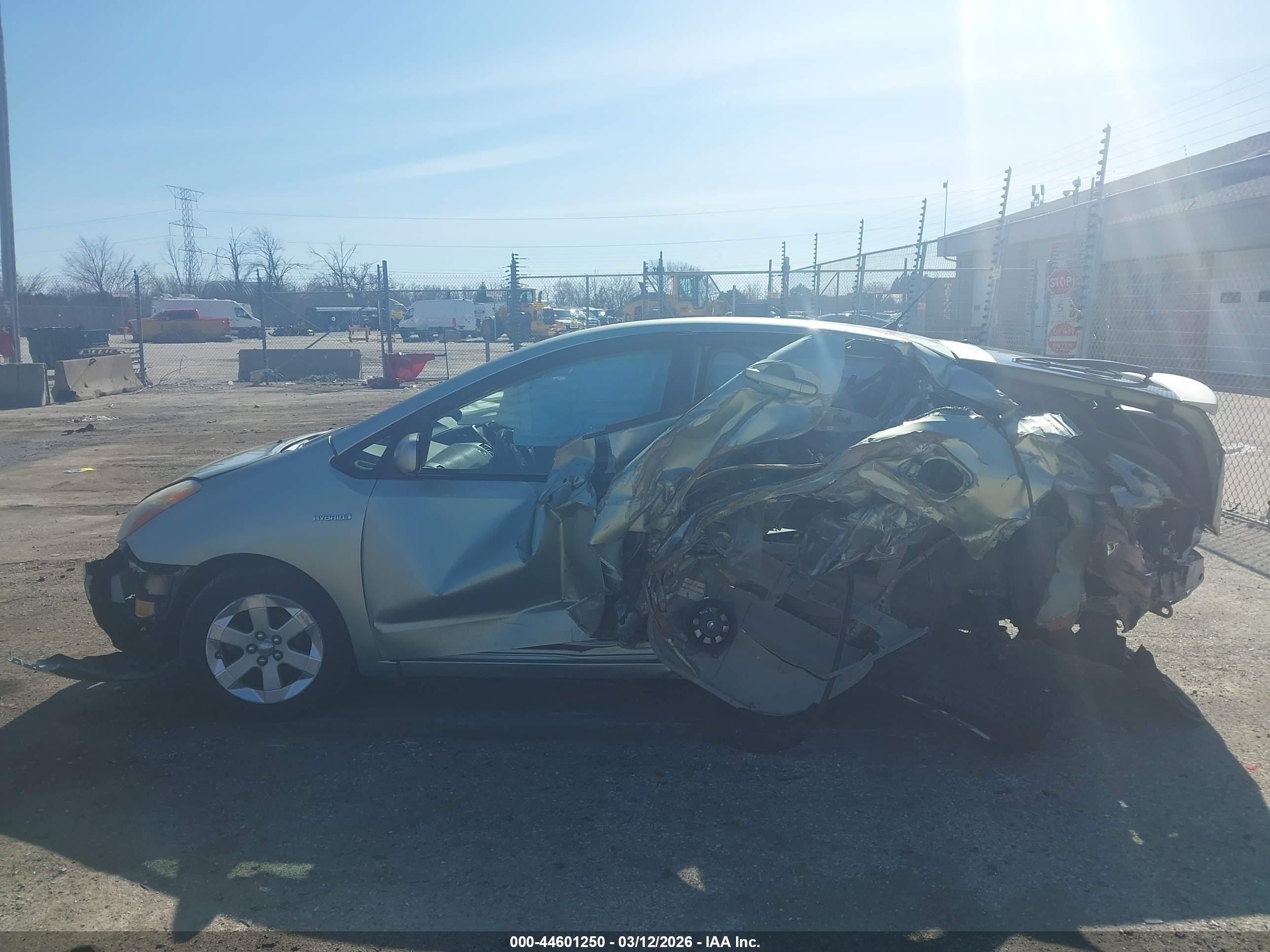 2007 Toyota Prius   Серебряный vin: JTDKB20U377596644