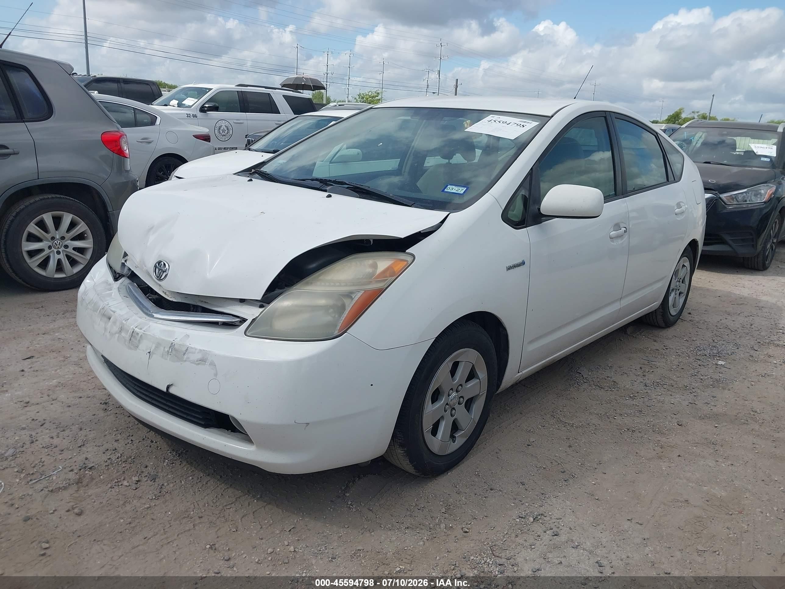 2007 Toyota Prius   Белый vin: JTDKB20U377603978