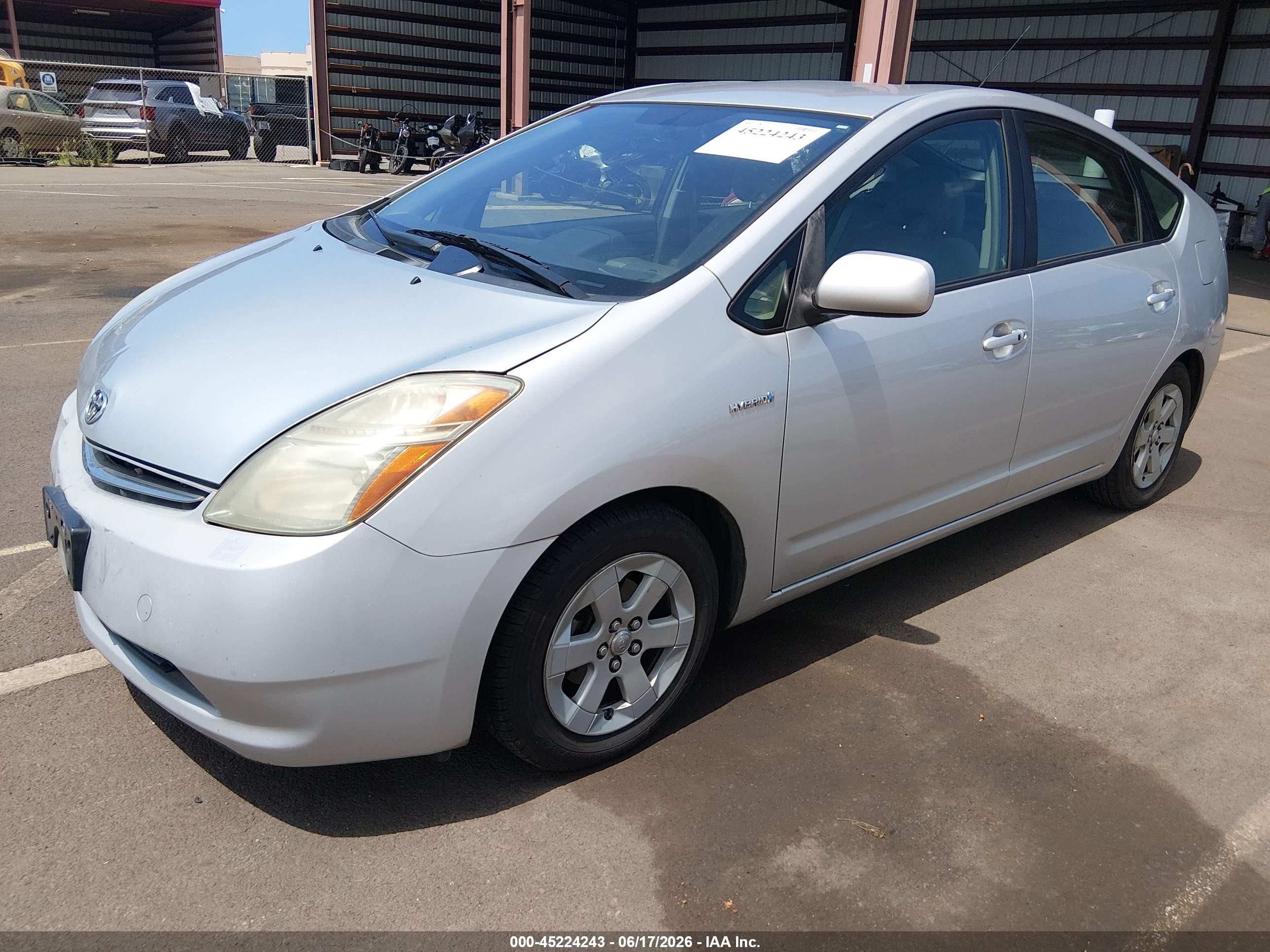 2007 Toyota Prius Touring Серебряный vin: JTDKB20U377625673
