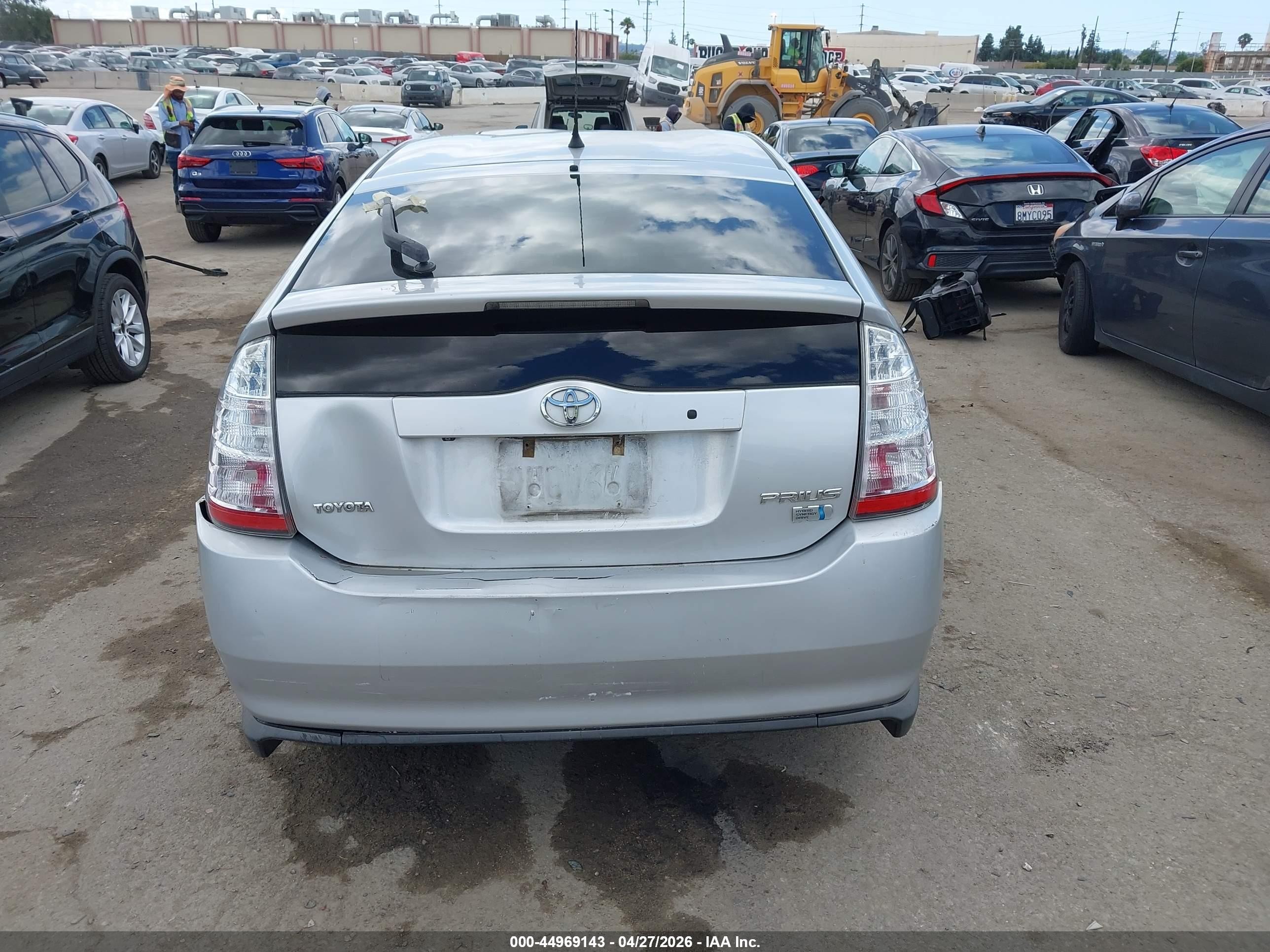 2007 Toyota Prius Silver vin: JTDKB20U377627374