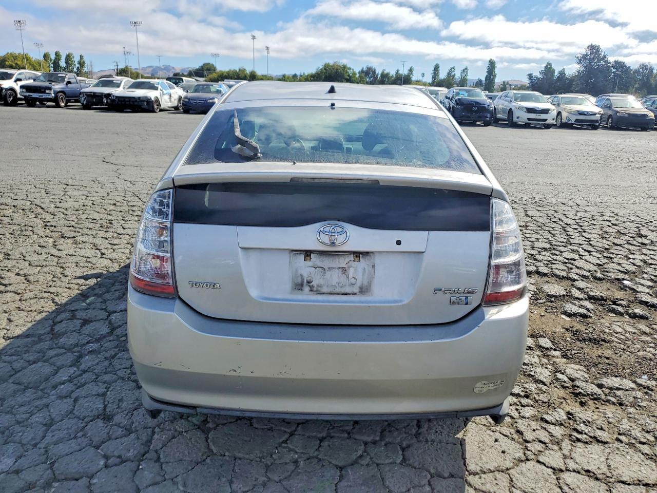 2007 Toyota Prius Base Silver vin: JTDKB20U377629156