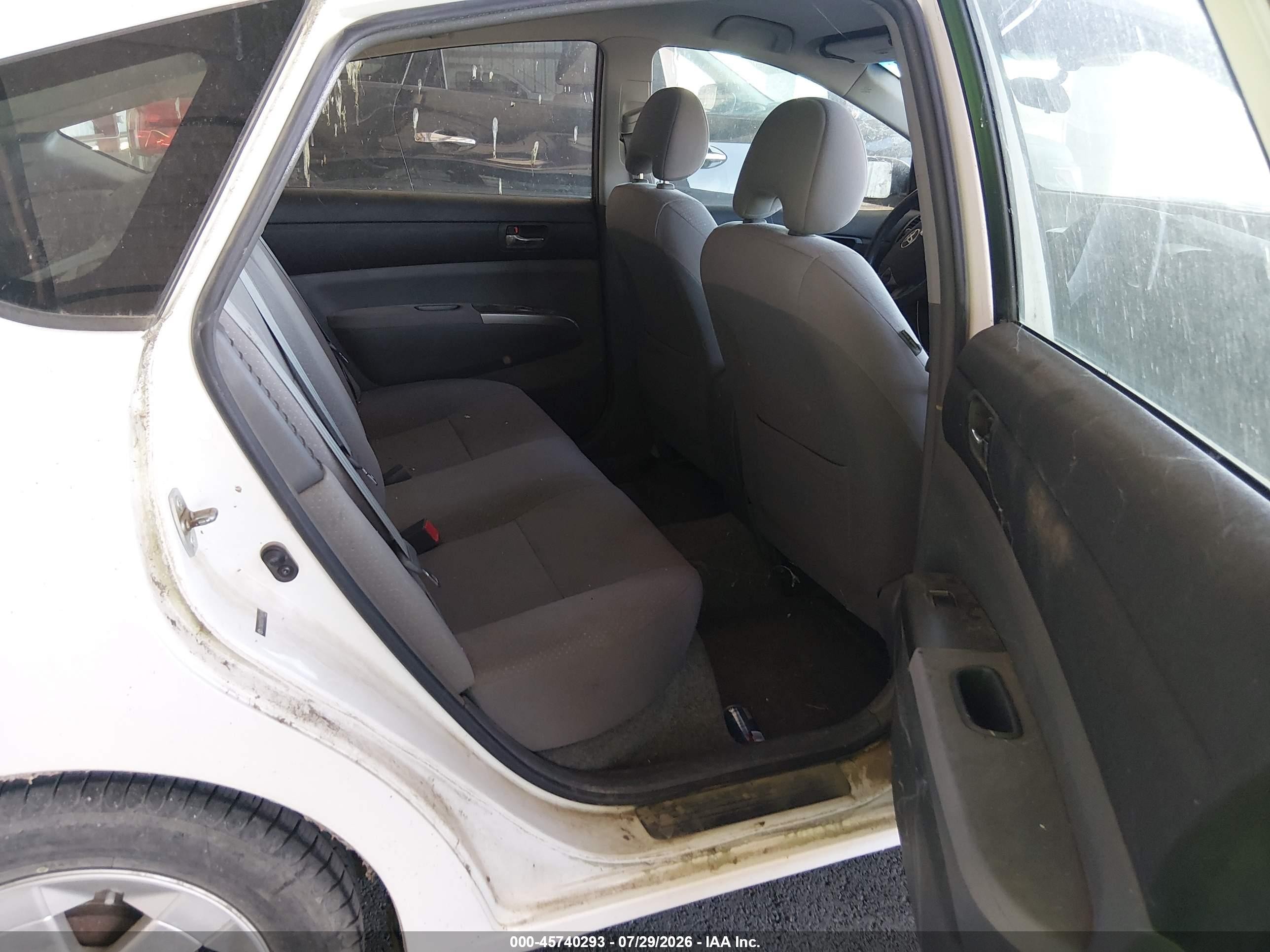 2007 Toyota Prius   Белый vin: JTDKB20U377656194