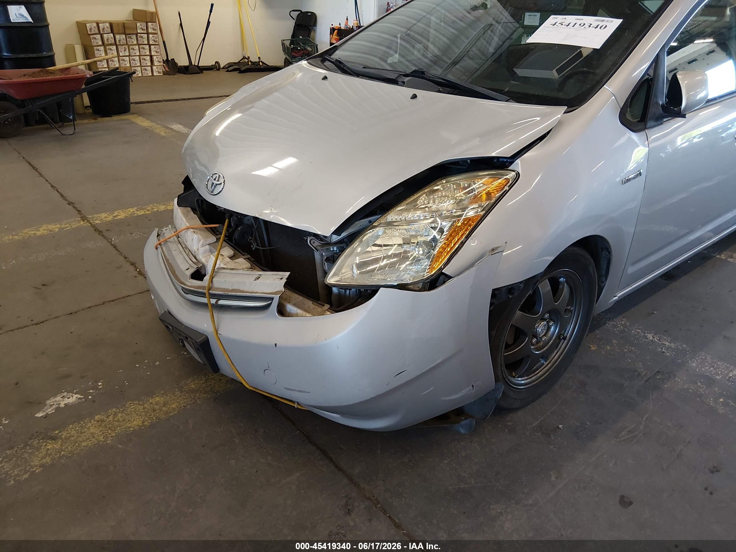 2007 Toyota Prius Touring Silver vin: JTDKB20U377673299
