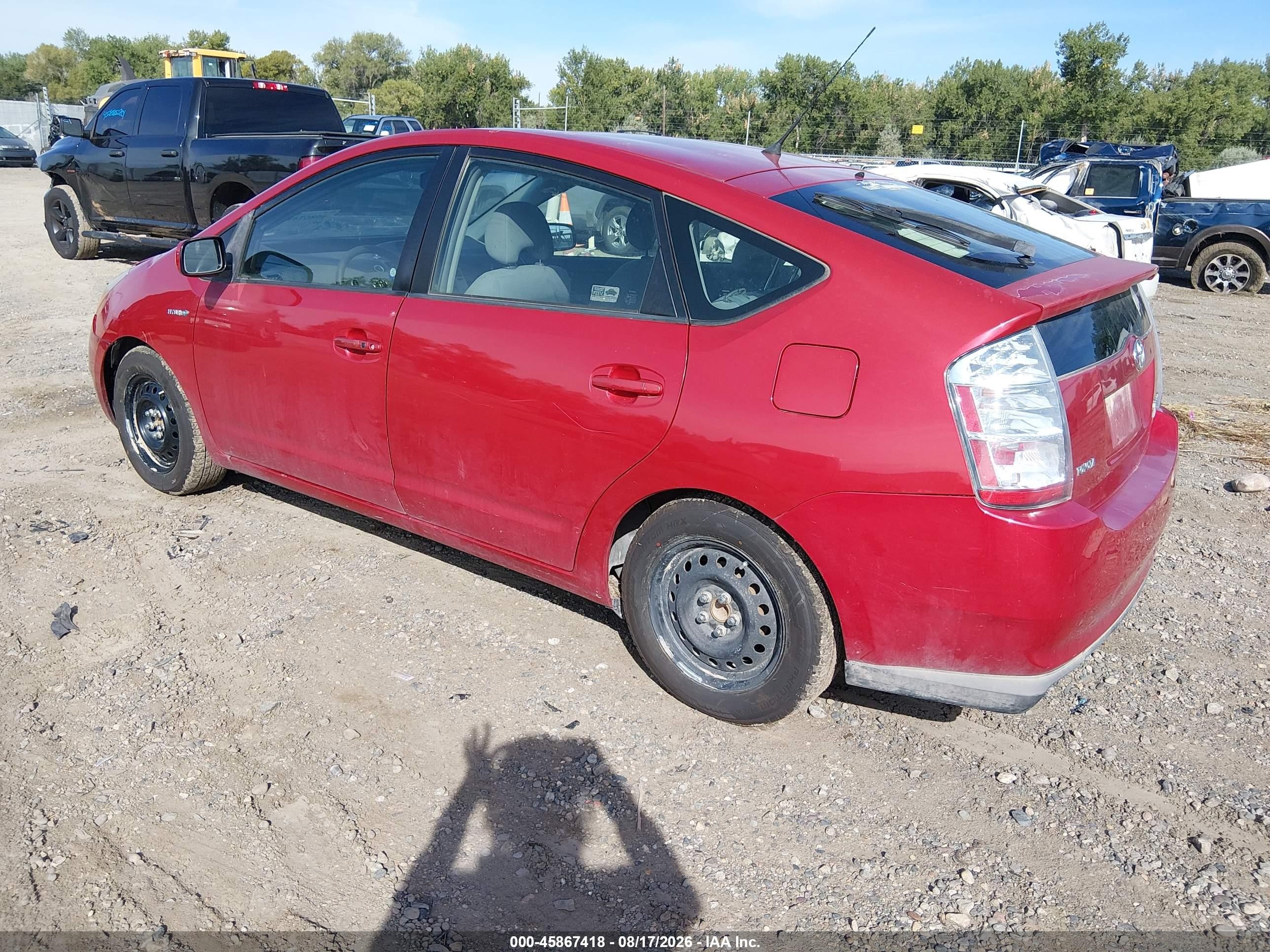 2008 Toyota Prius   Red vin: JTDKB20U383301566