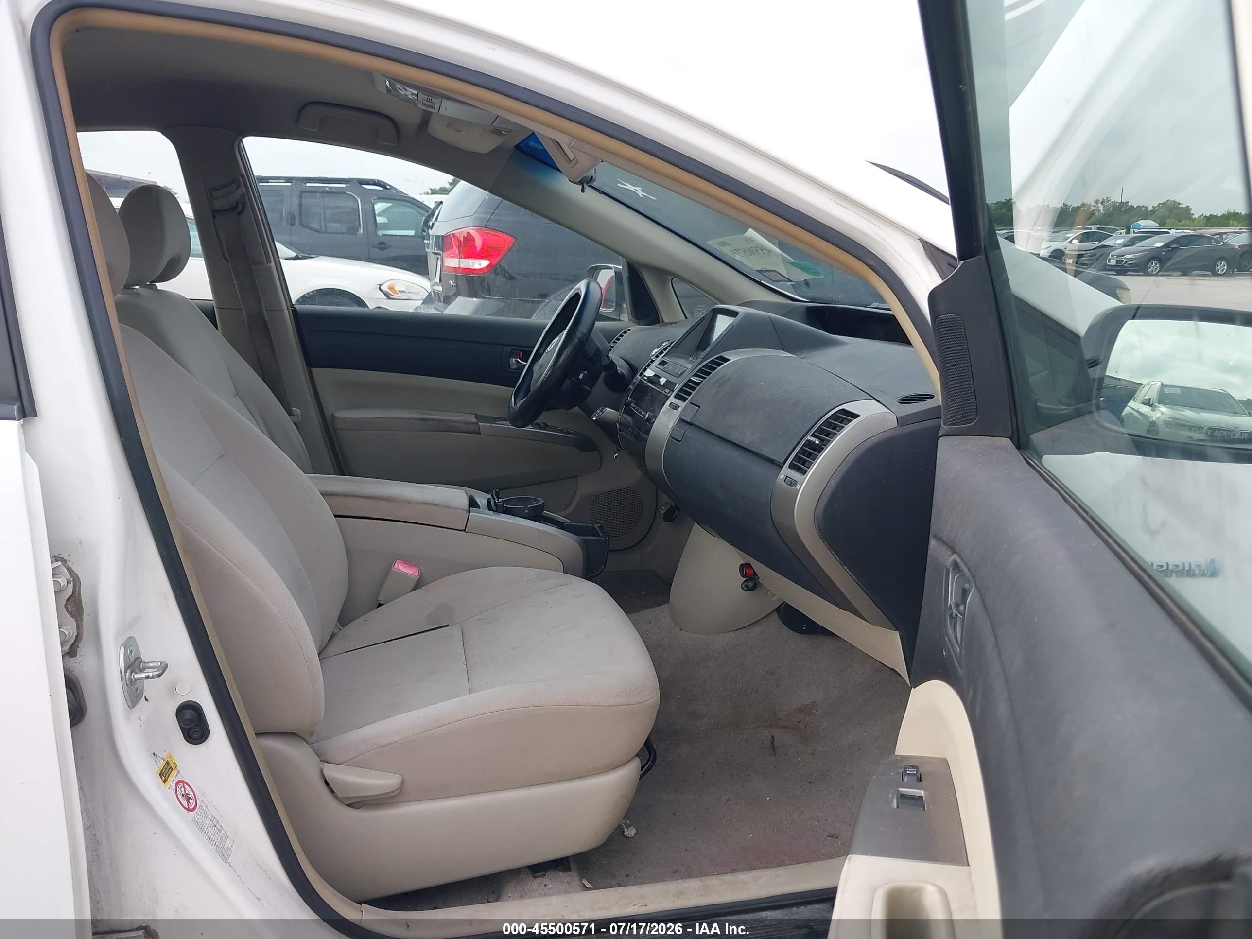 2008 Toyota Prius   Белый vin: JTDKB20U383312664