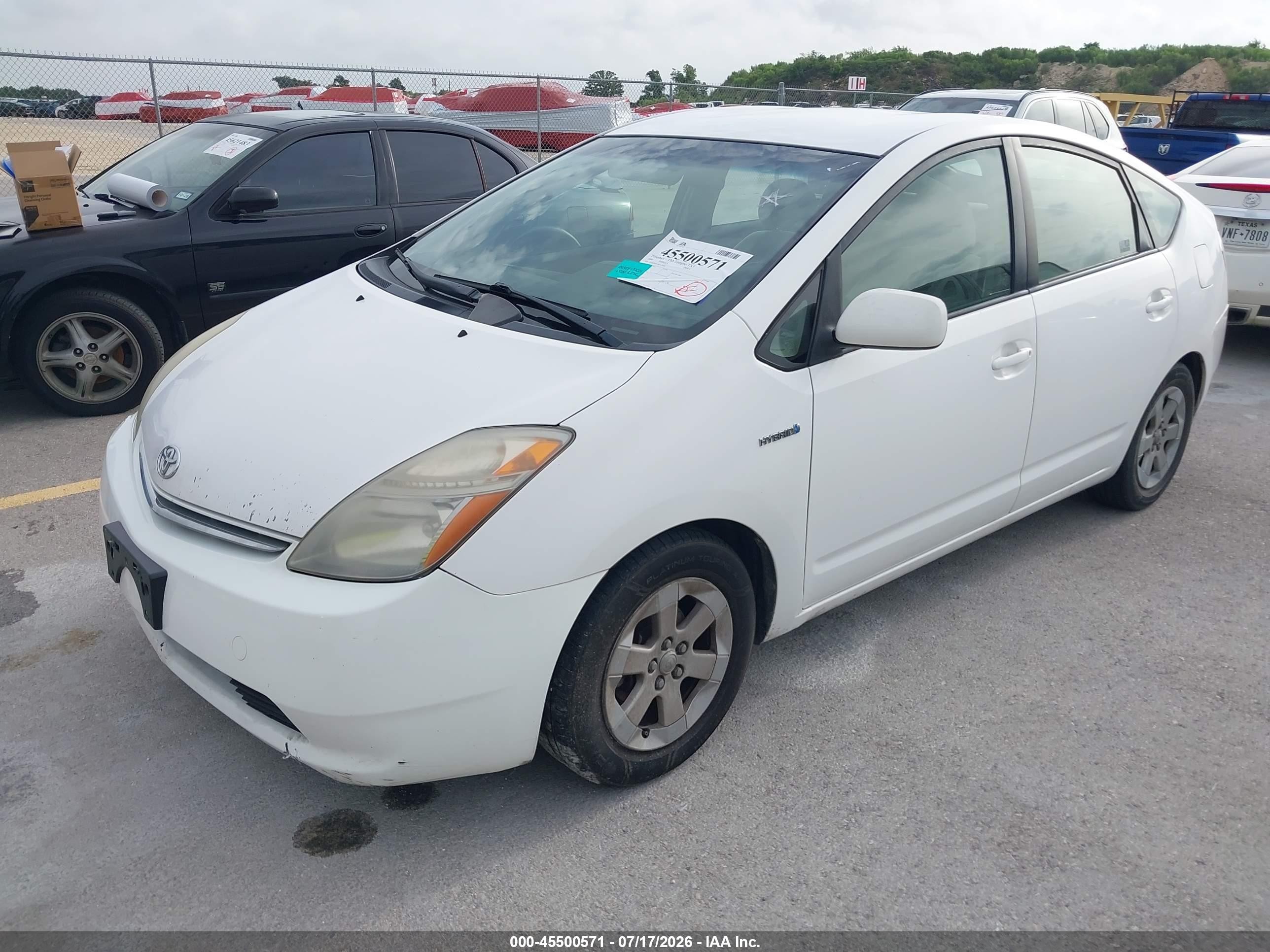 2008 Toyota Prius   Белый vin: JTDKB20U383312664