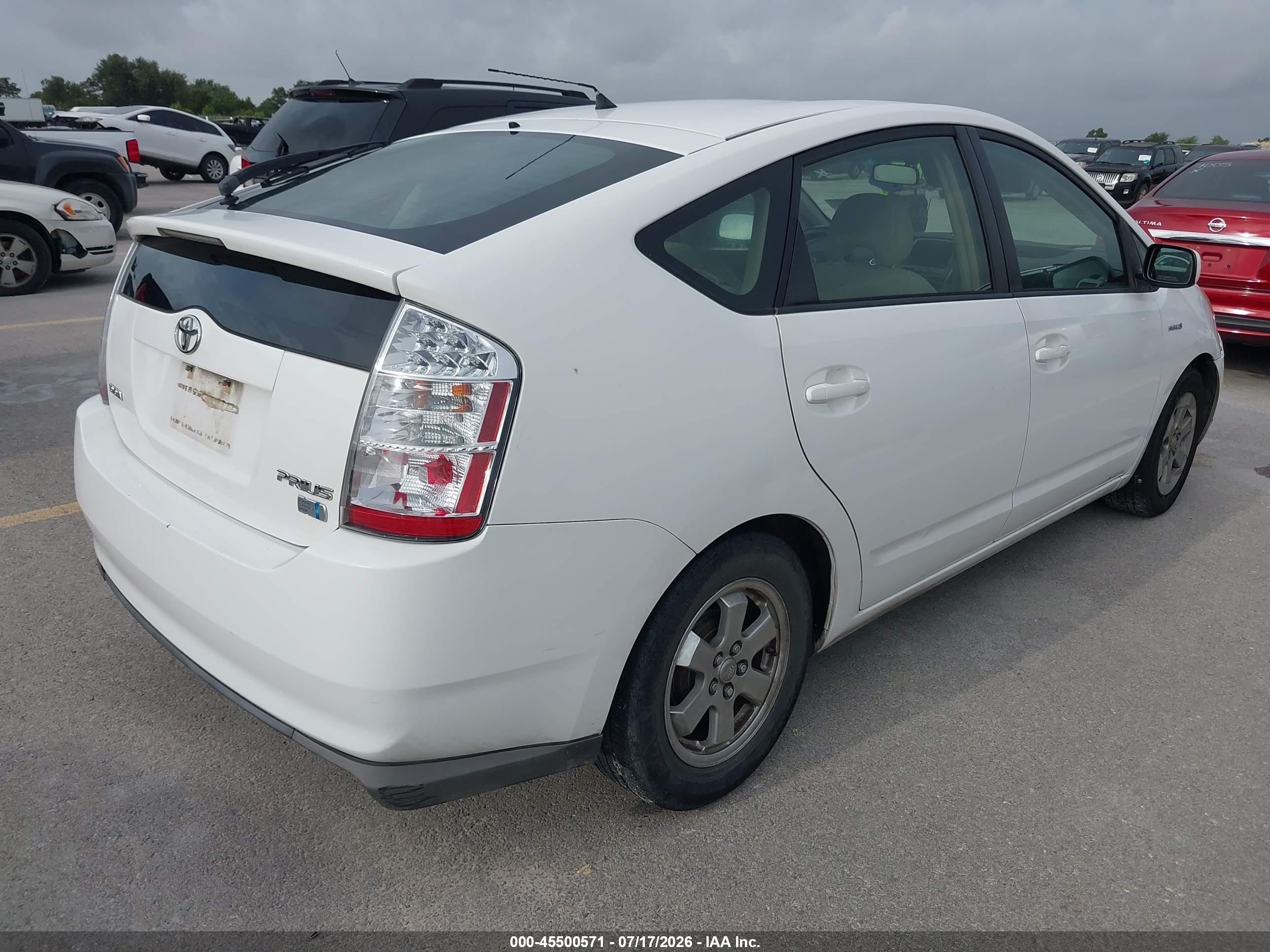 2008 Toyota Prius   Белый vin: JTDKB20U383312664