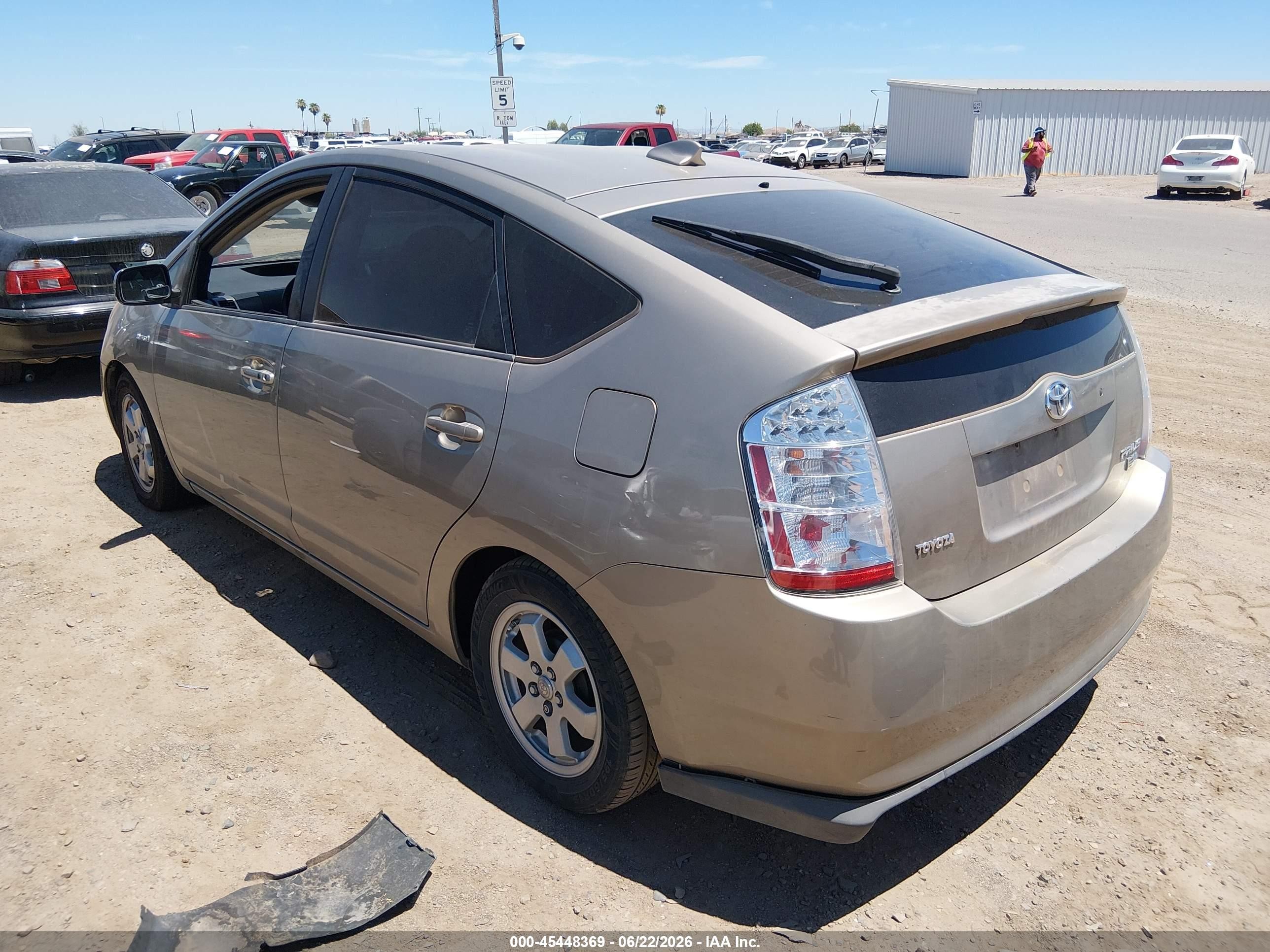 2008 Toyota Prius   Beige vin: JTDKB20U383313989