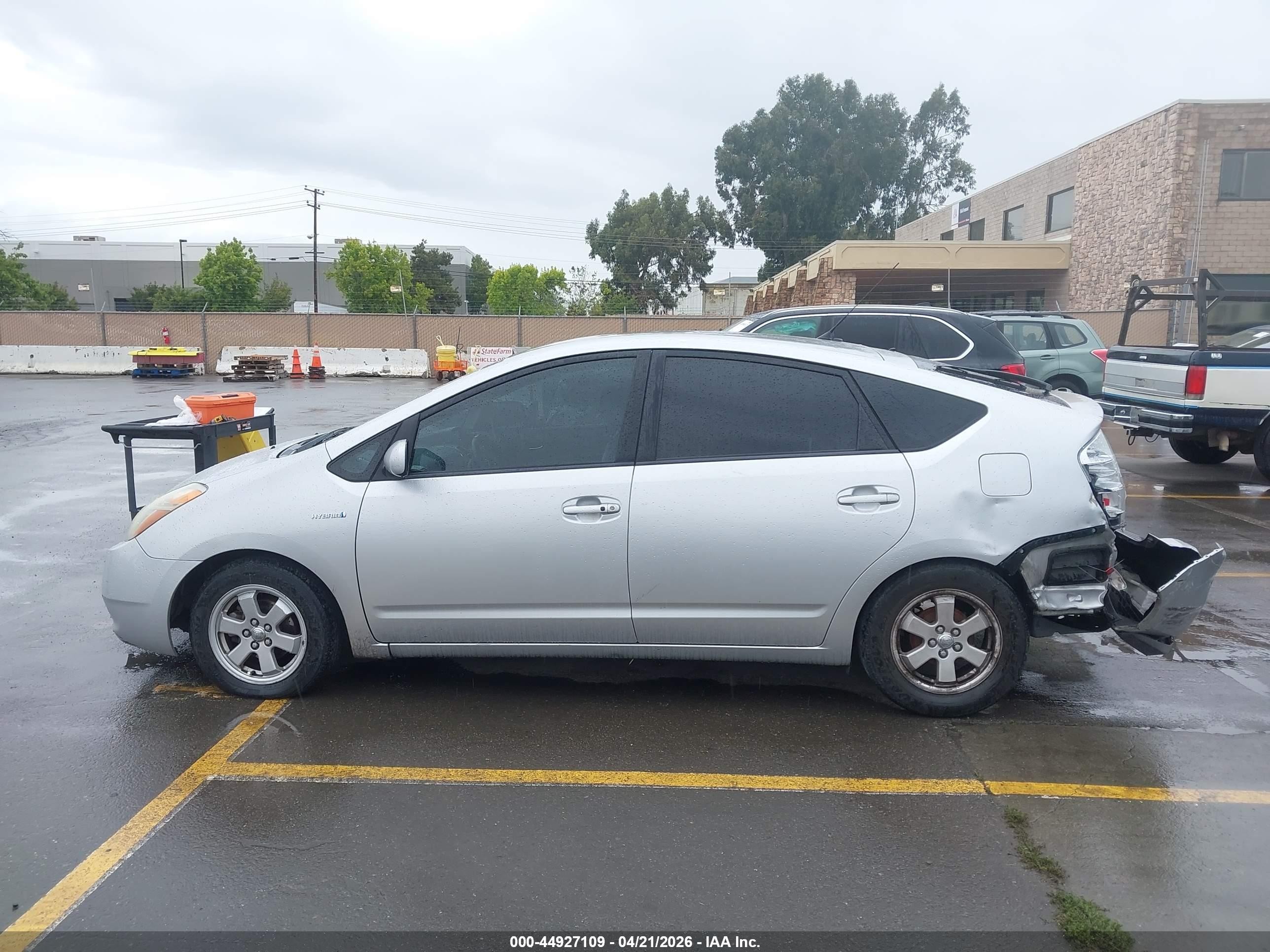 2008 Toyota Prius   Silver vin: JTDKB20U383335894
