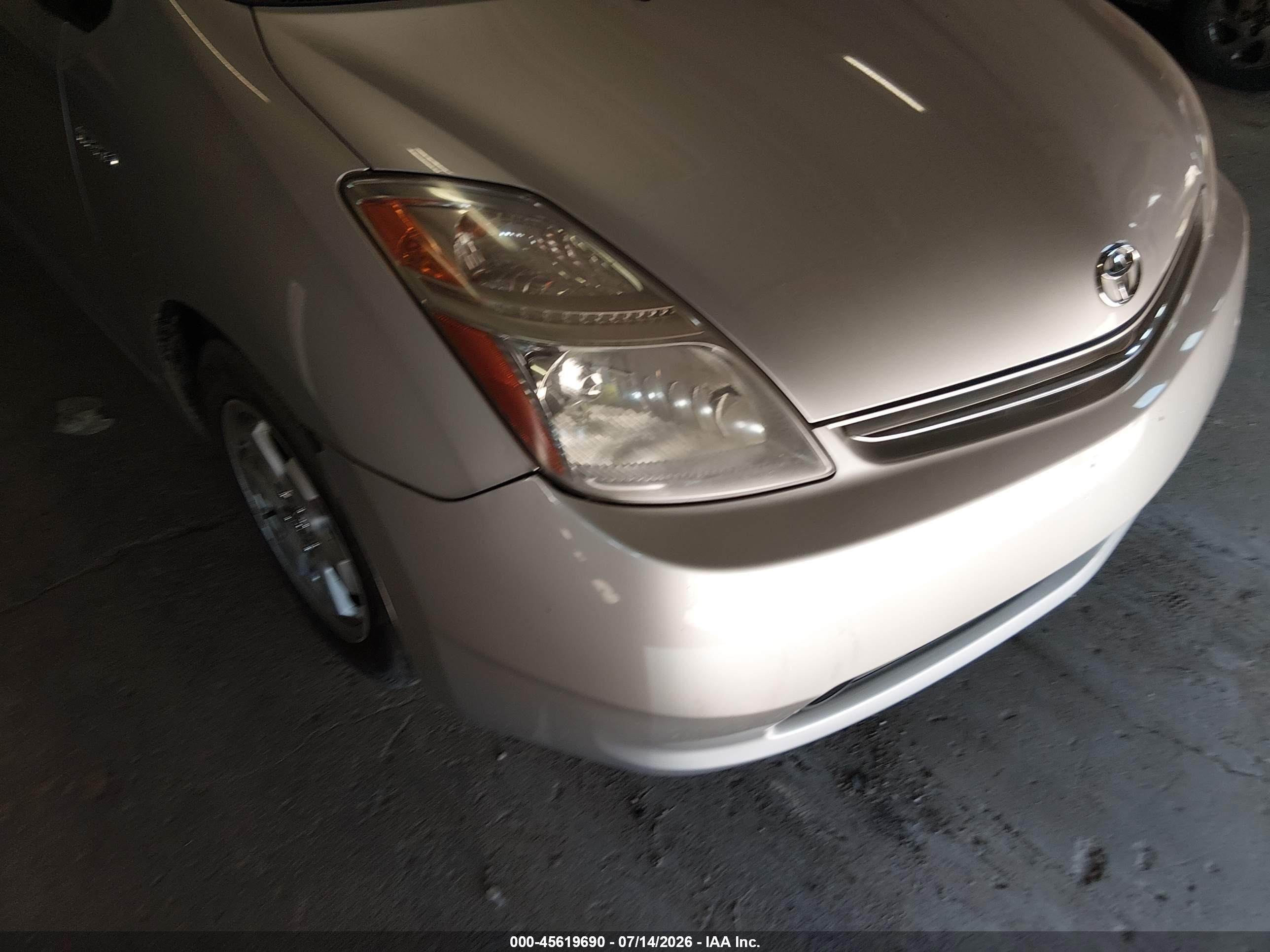 2008 Toyota Prius   Silver vin: JTDKB20U383345387