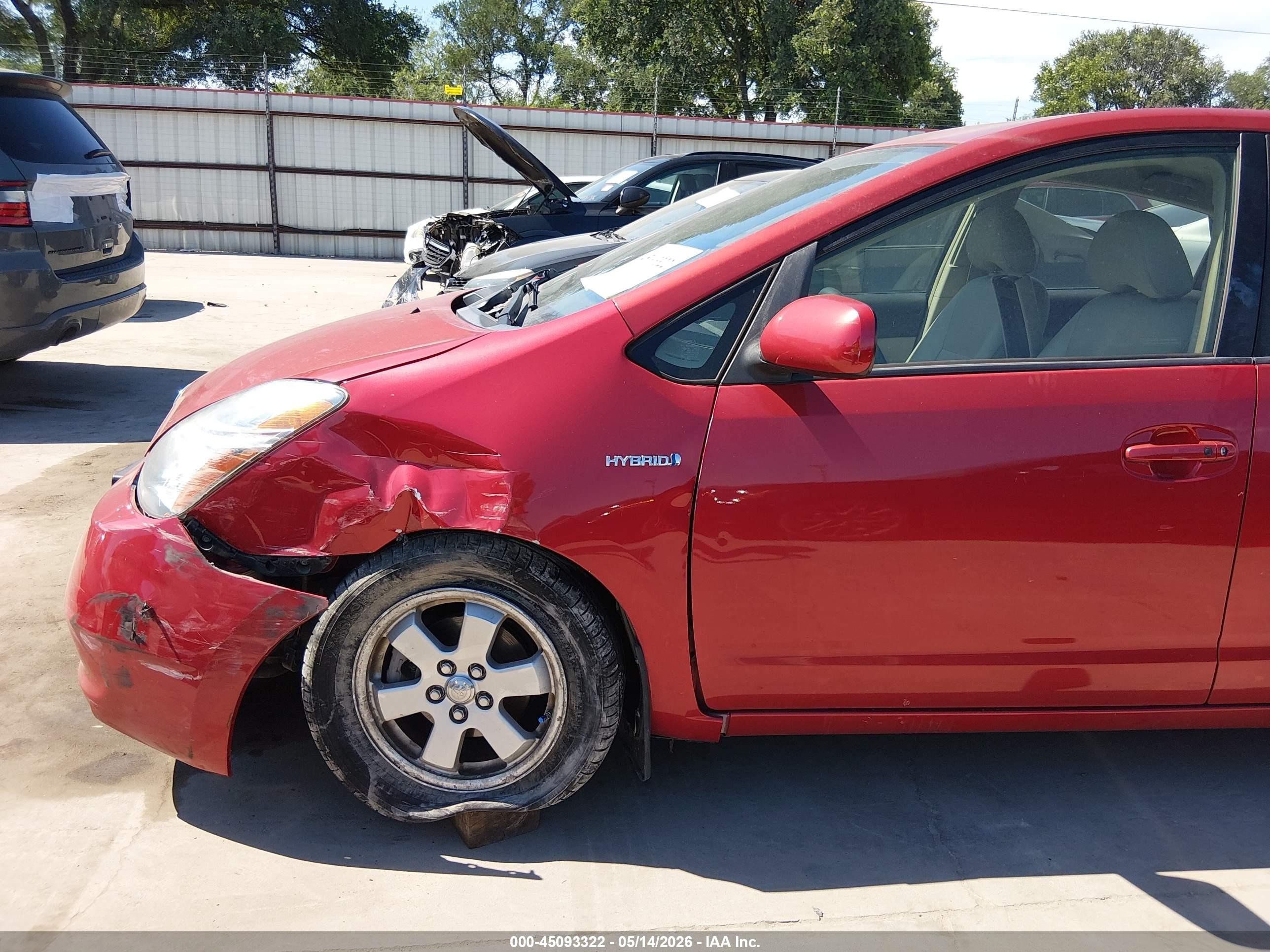 2008 Toyota Prius   Red vin: JTDKB20U383356583