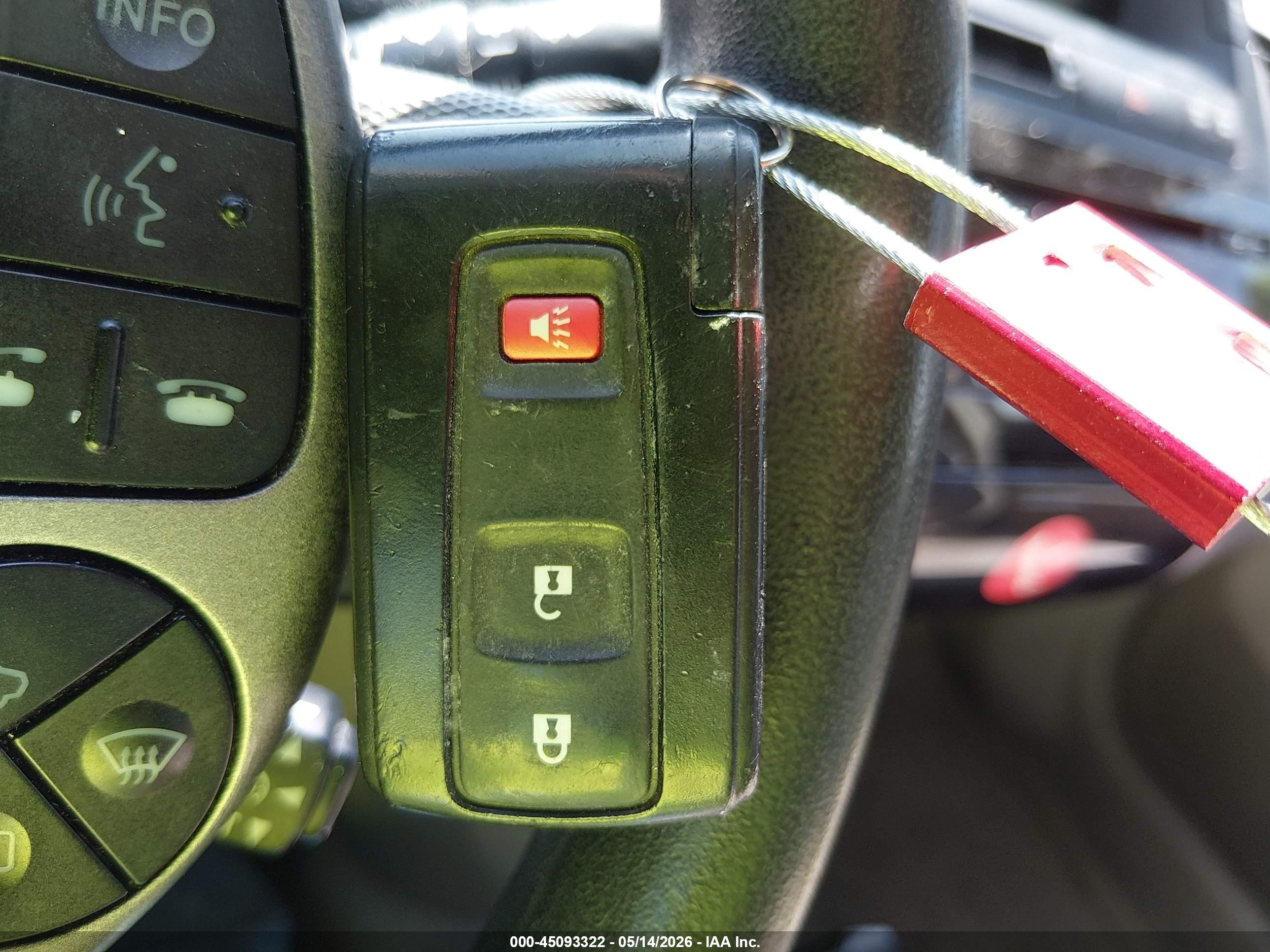 2008 Toyota Prius   Red vin: JTDKB20U383356583