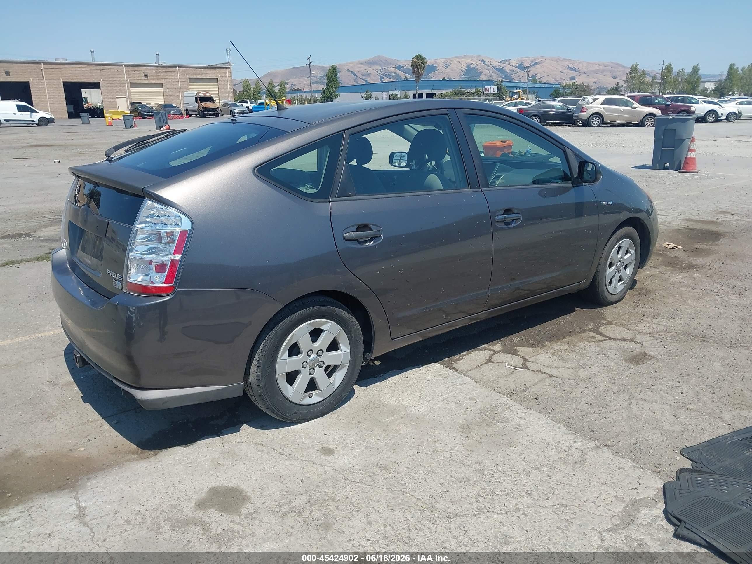 2008 Toyota Prius Gray vin: JTDKB20U383389342