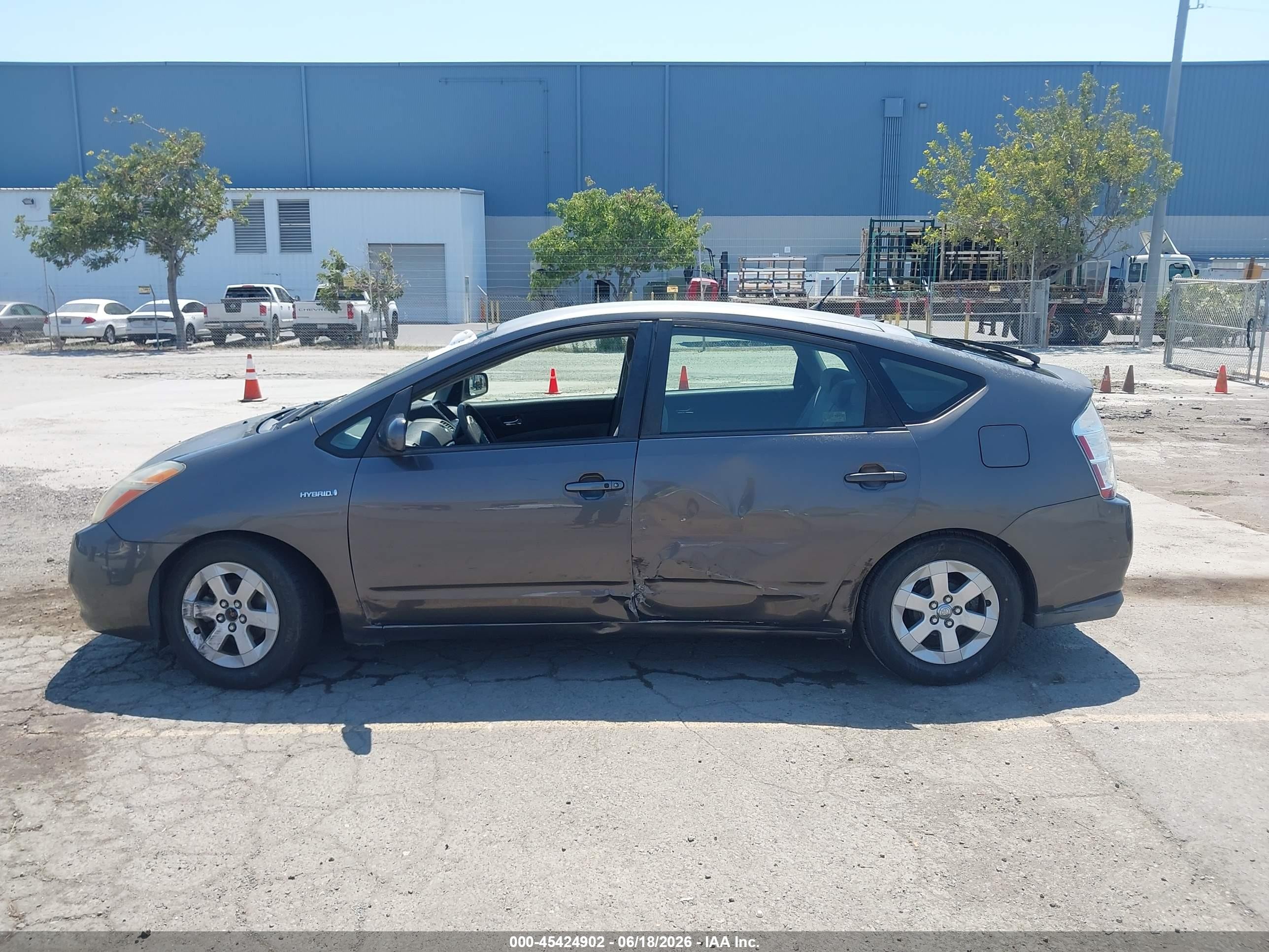 2008 Toyota Prius Gray vin: JTDKB20U383389342