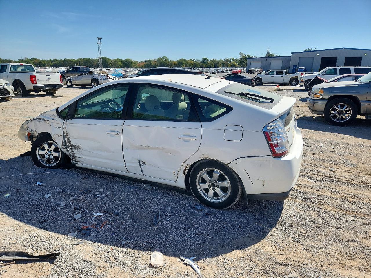 2008 Toyota Prius Base Белый vin: JTDKB20U383394685
