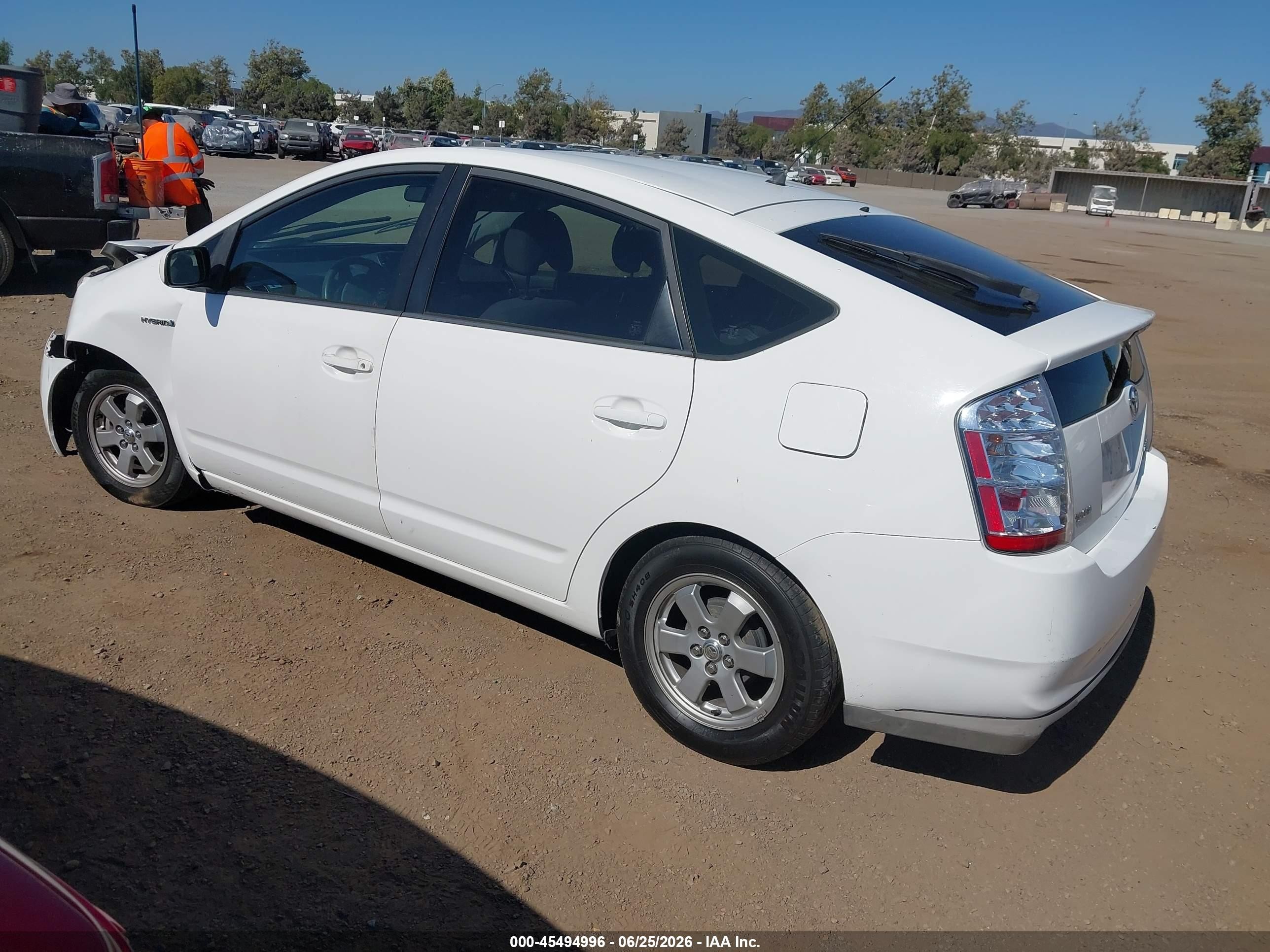 2008 Toyota Prius   White vin: JTDKB20U383414854