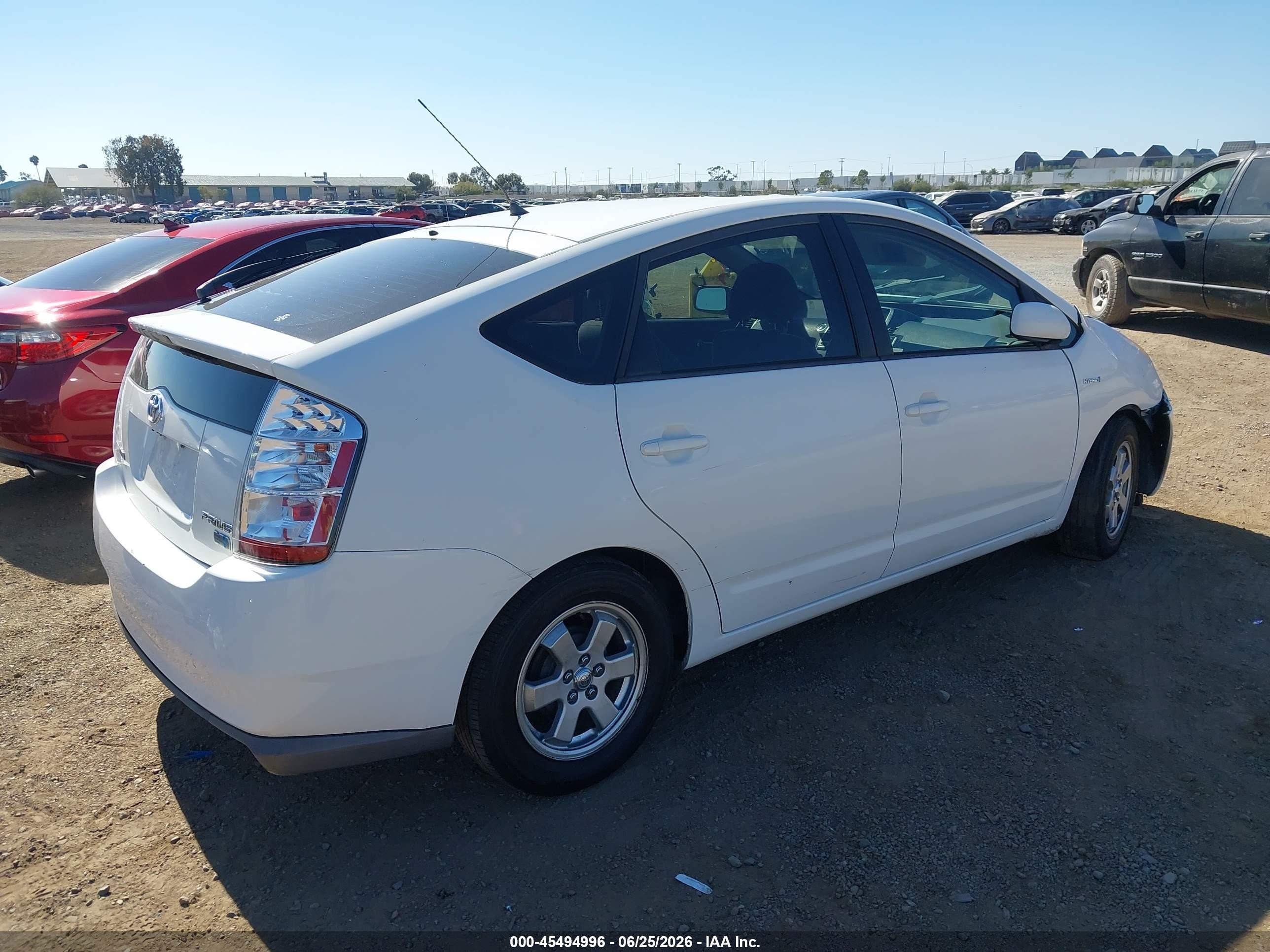 2008 Toyota Prius   White vin: JTDKB20U383414854
