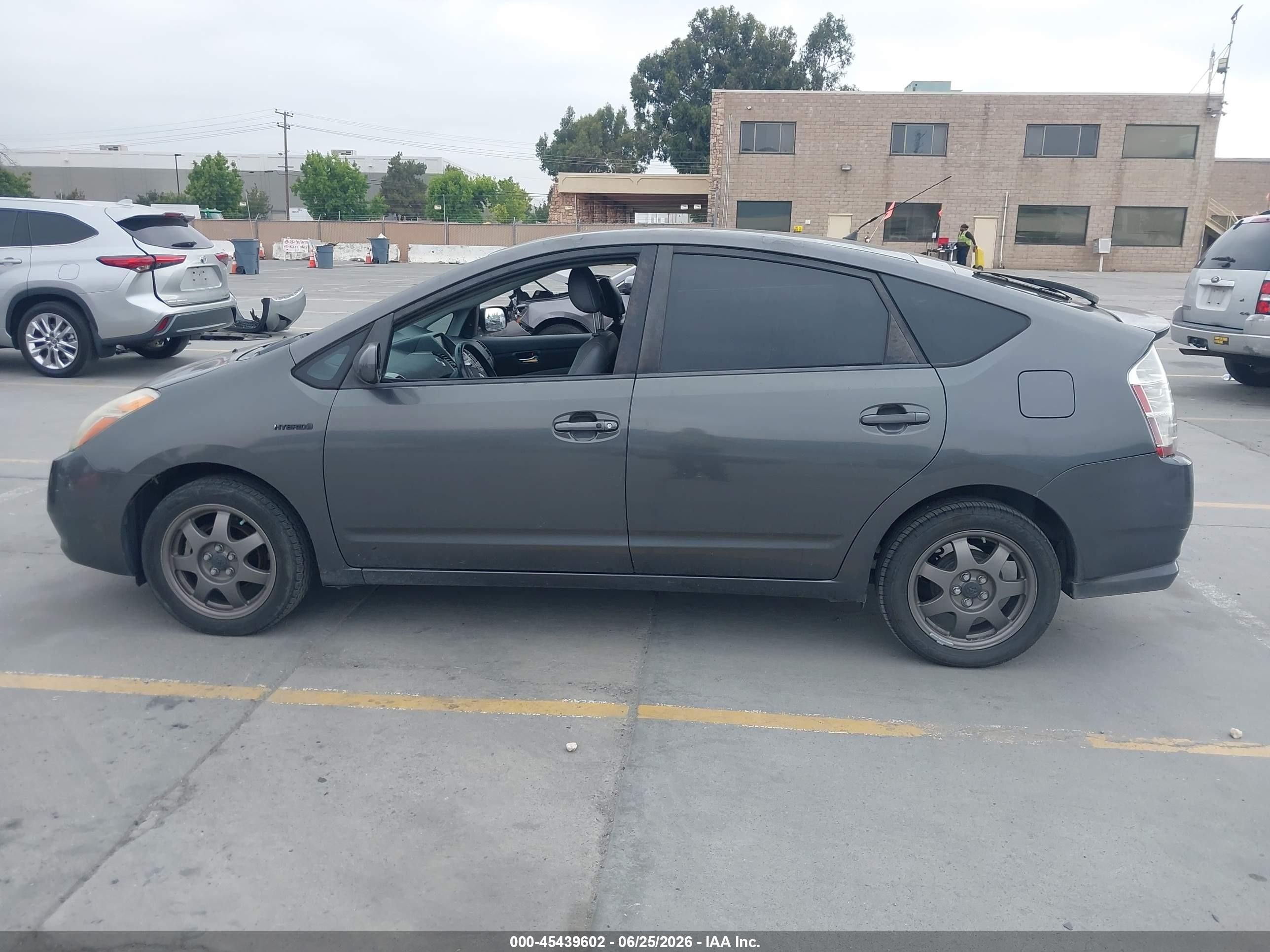 2008 Toyota Prius Touring Green vin: JTDKB20U383444615