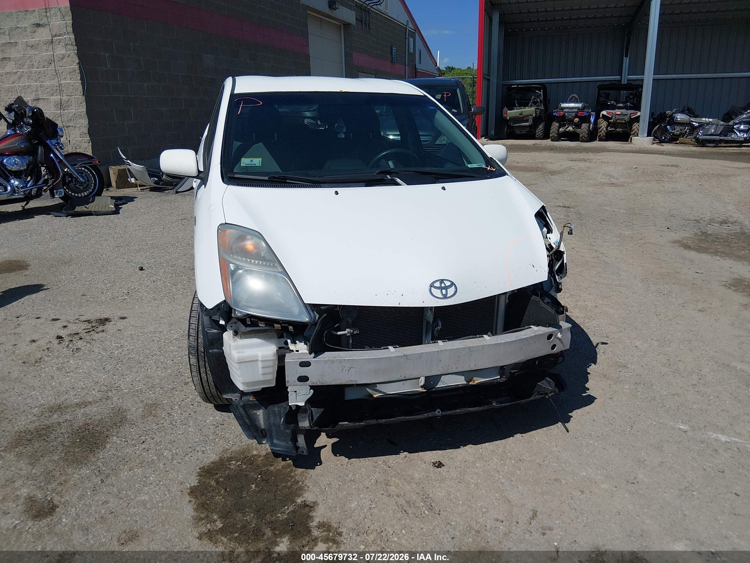 2008 Toyota Prius   Белый vin: JTDKB20U383454786