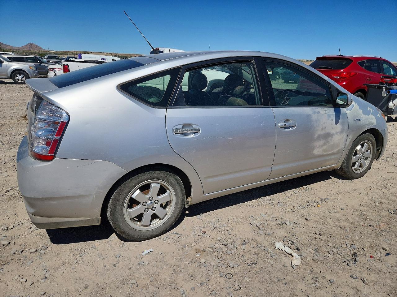 2008 Toyota Prius Base Серебряный vin: JTDKB20U387704259
