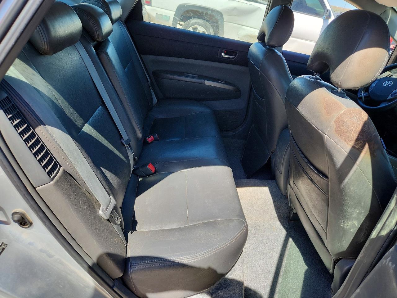 2008 Toyota Prius Base Серебряный vin: JTDKB20U387704259
