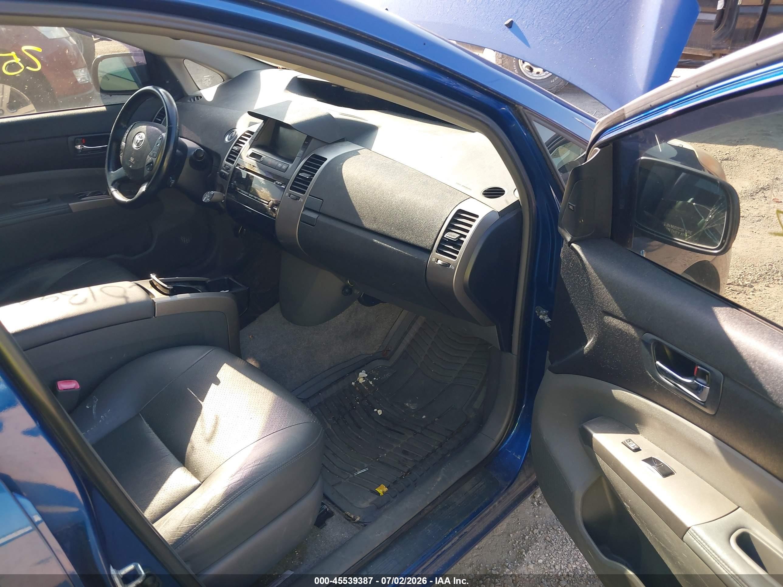 2008 Toyota Prius   Blue vin: JTDKB20U387743353