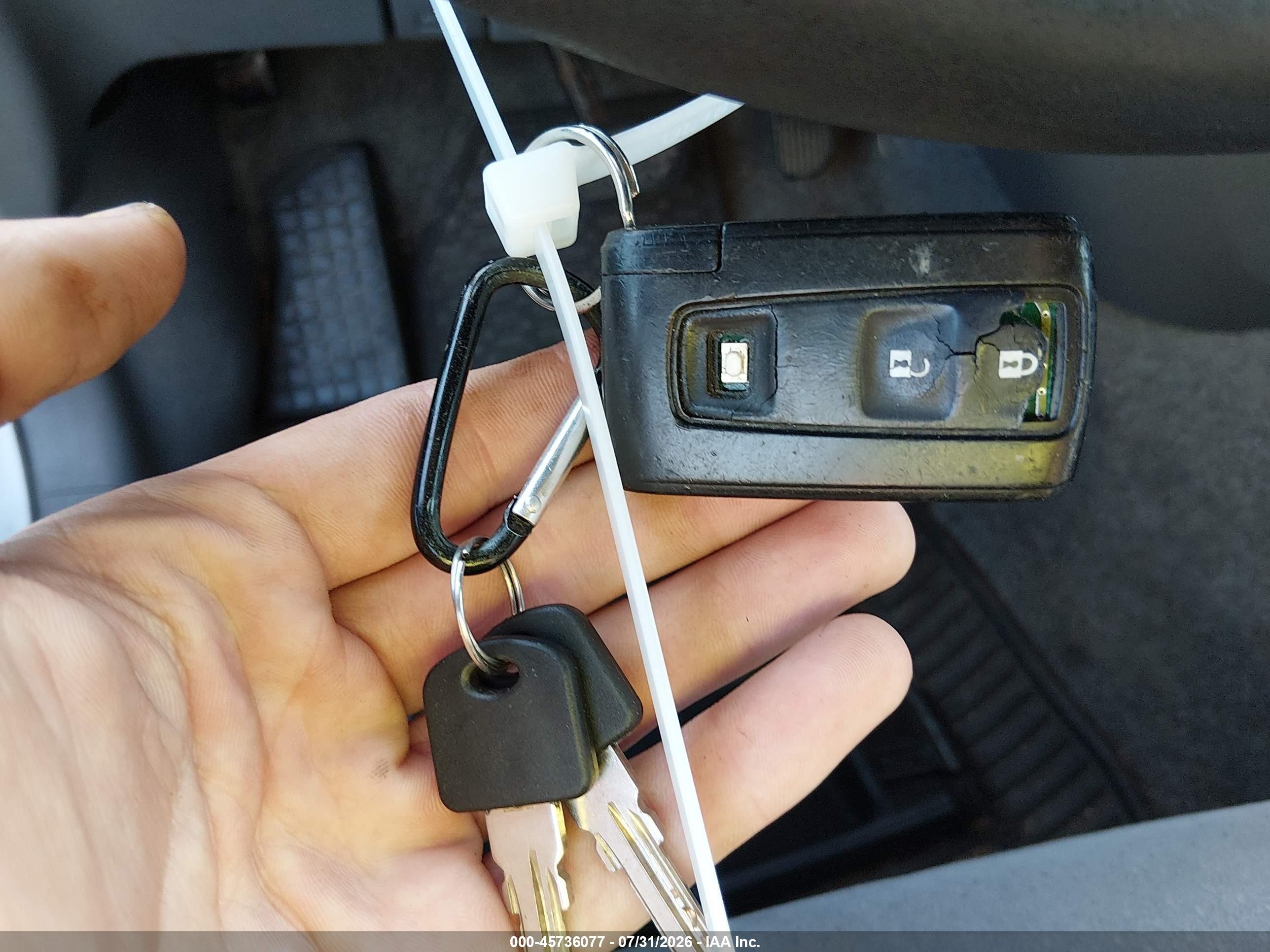 2008 Toyota Prius   Silver vin: JTDKB20U387764106