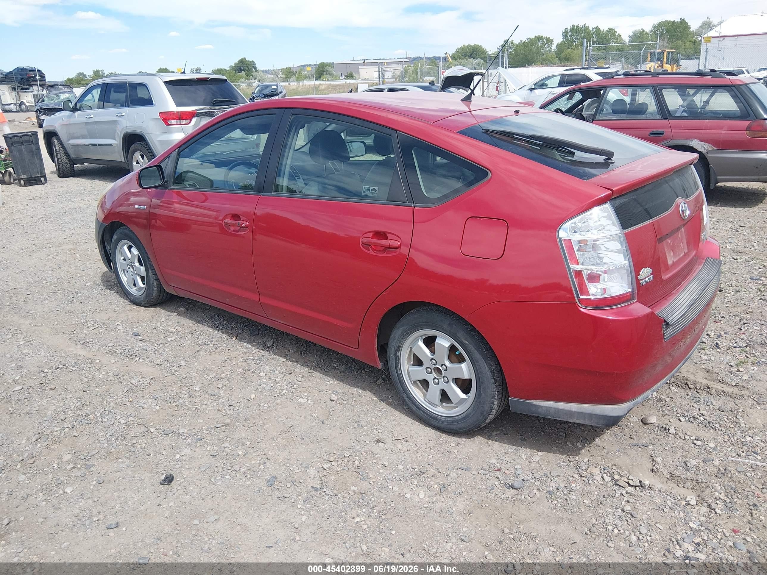 2008 Toyota Prius   Red vin: JTDKB20U387789040
