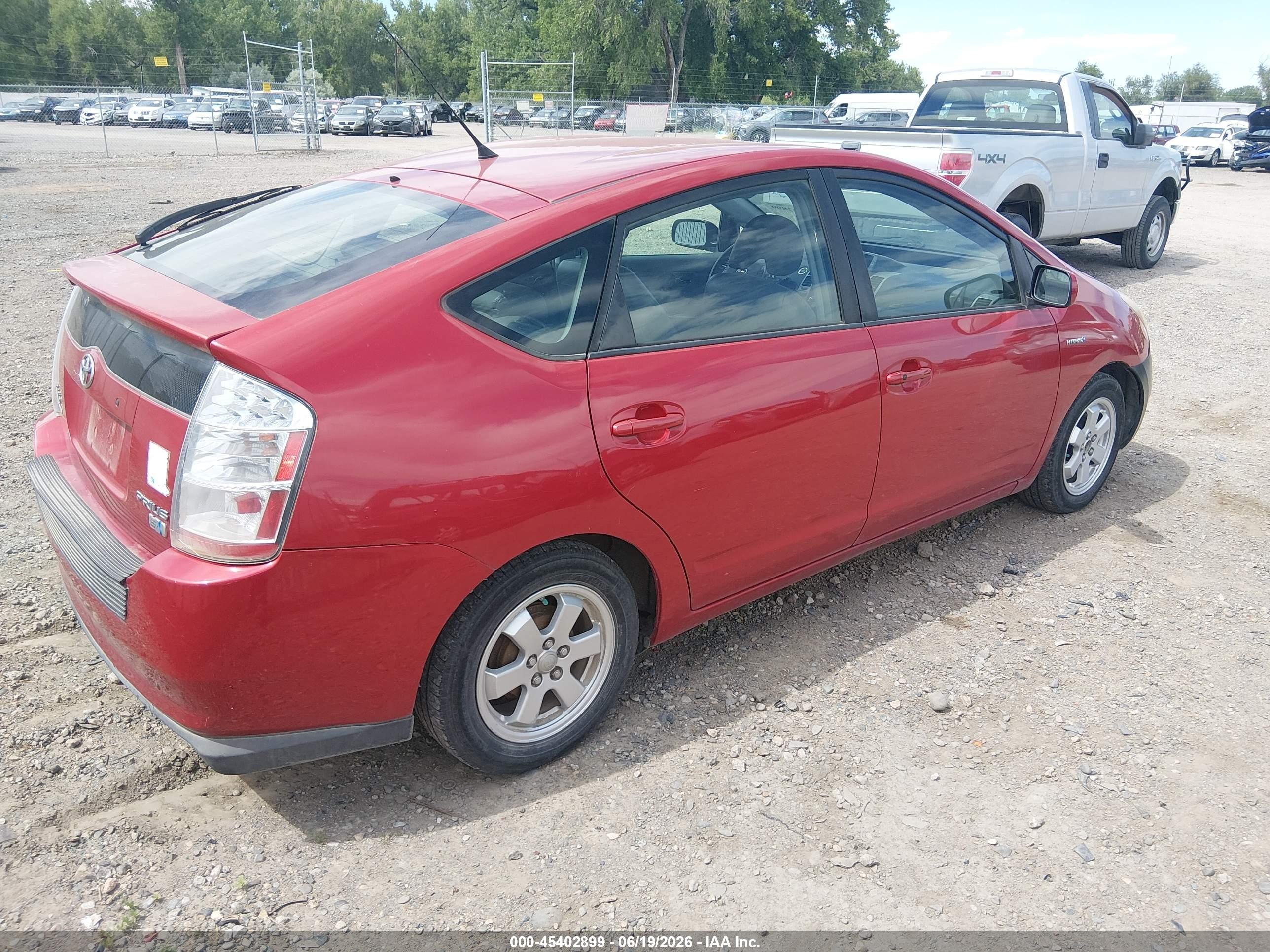 2008 Toyota Prius   Red vin: JTDKB20U387789040