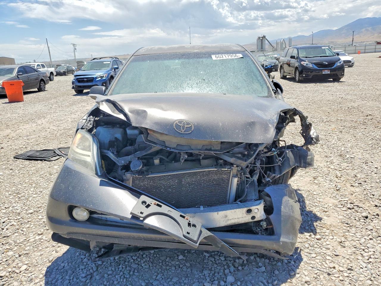 2009 Toyota Prius Base Silver vin: JTDKB20U393482198