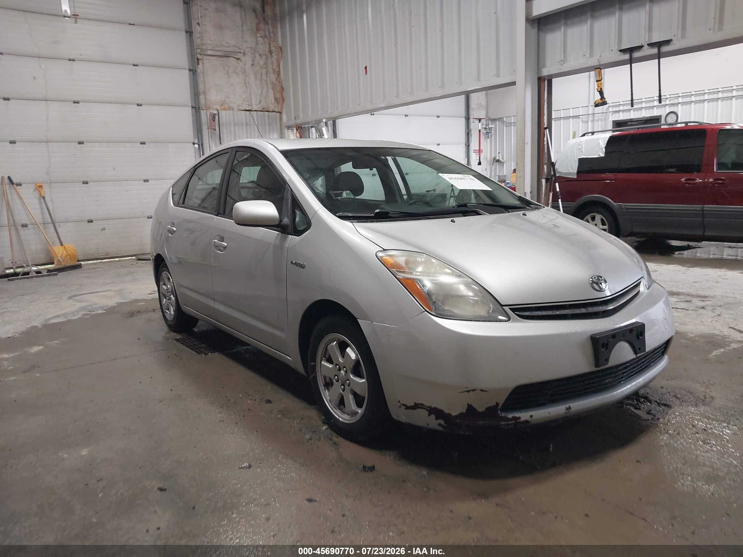 2009 Toyota Prius Silver vin: JTDKB20U393487739