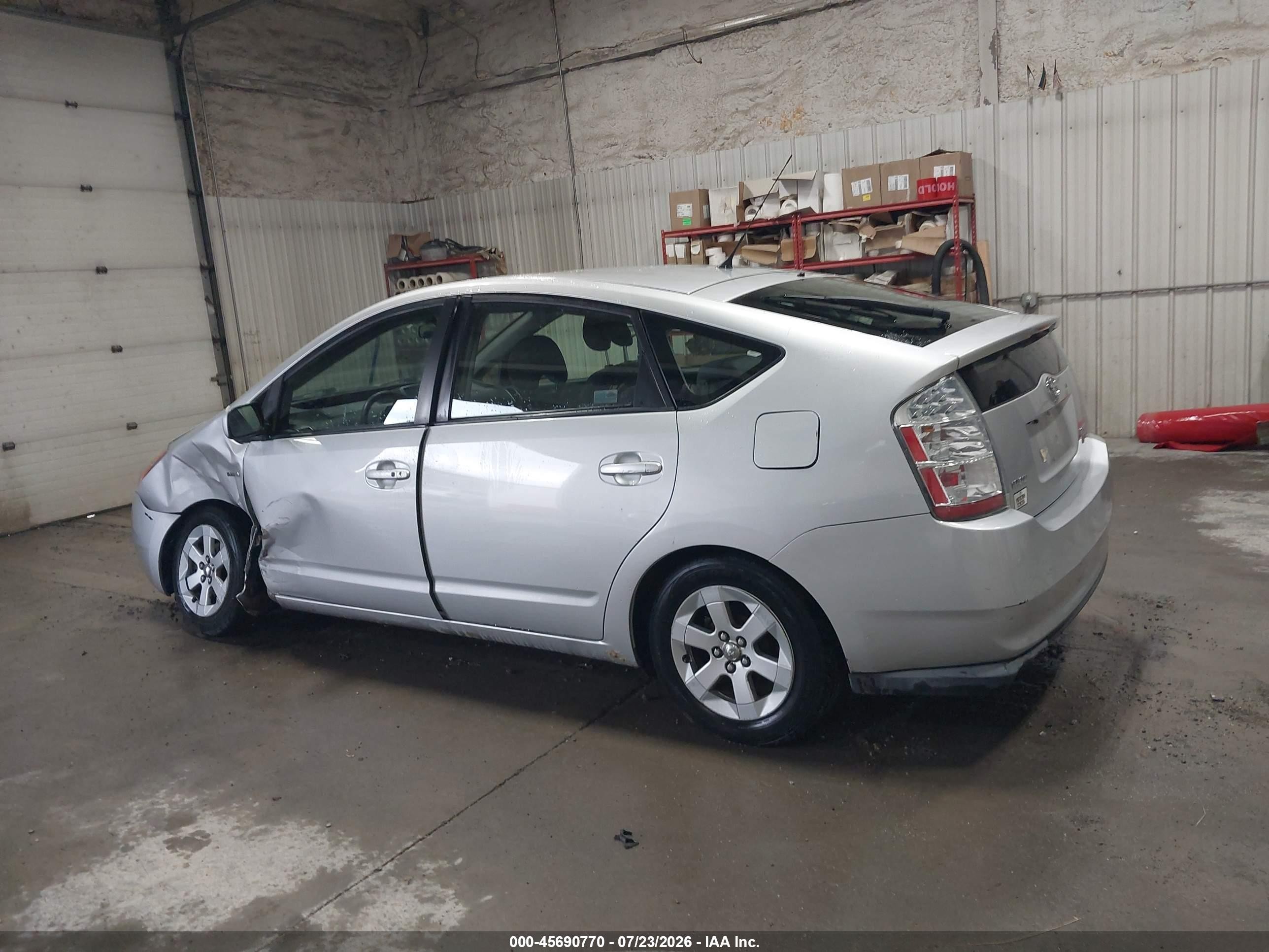 2009 Toyota Prius   Silver vin: JTDKB20U393487739