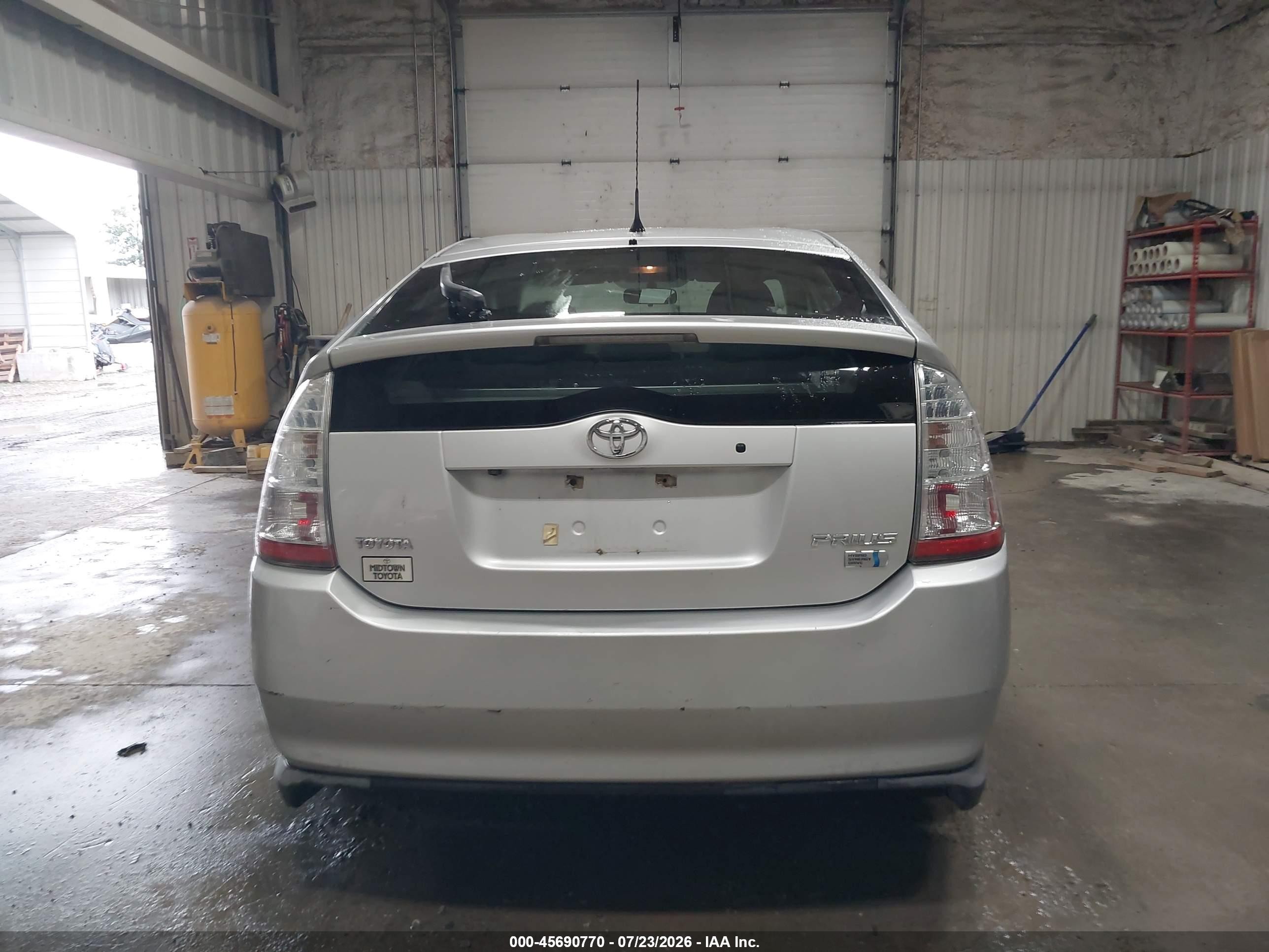 2009 Toyota Prius   Silver vin: JTDKB20U393487739