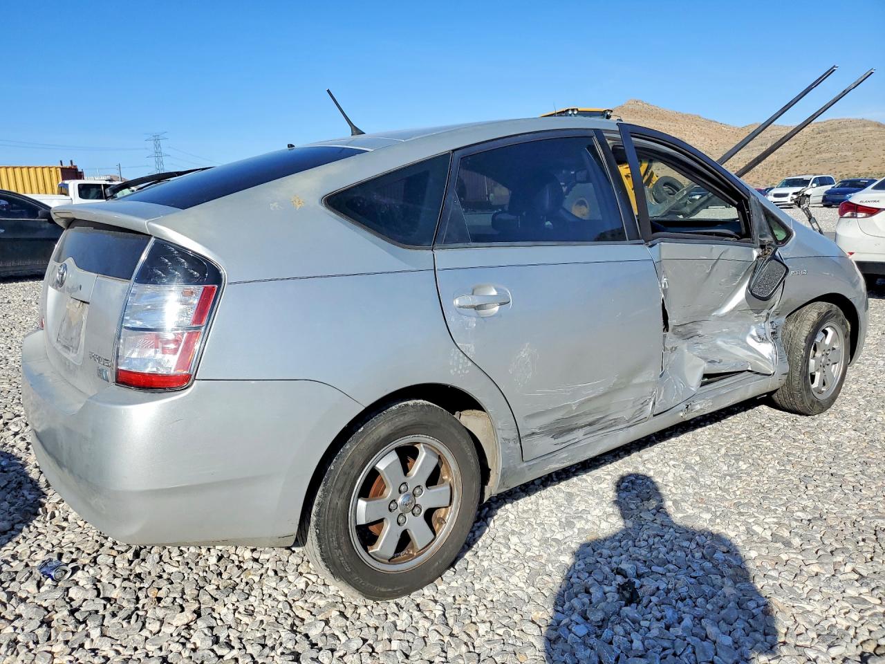 2009 Toyota Prius Base Silver vin: JTDKB20U393492682
