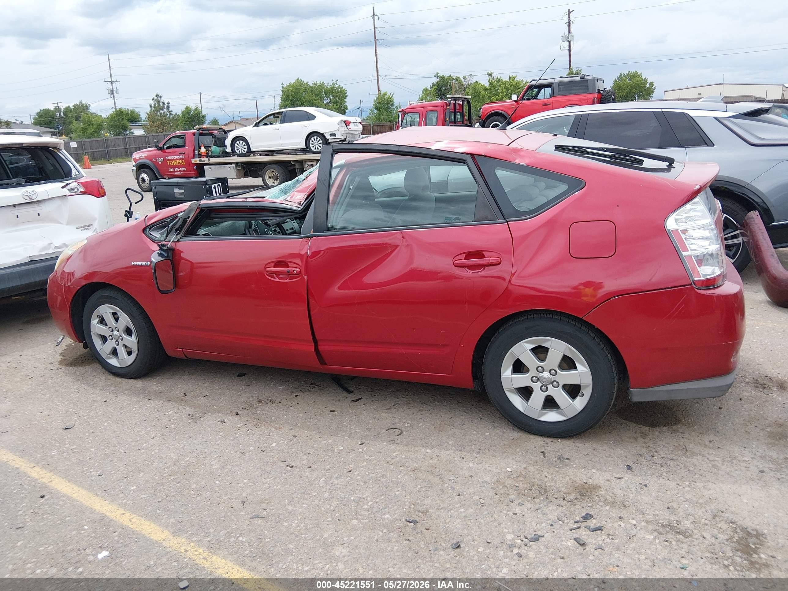 2009 Toyota Prius Red vin: JTDKB20U397846385
