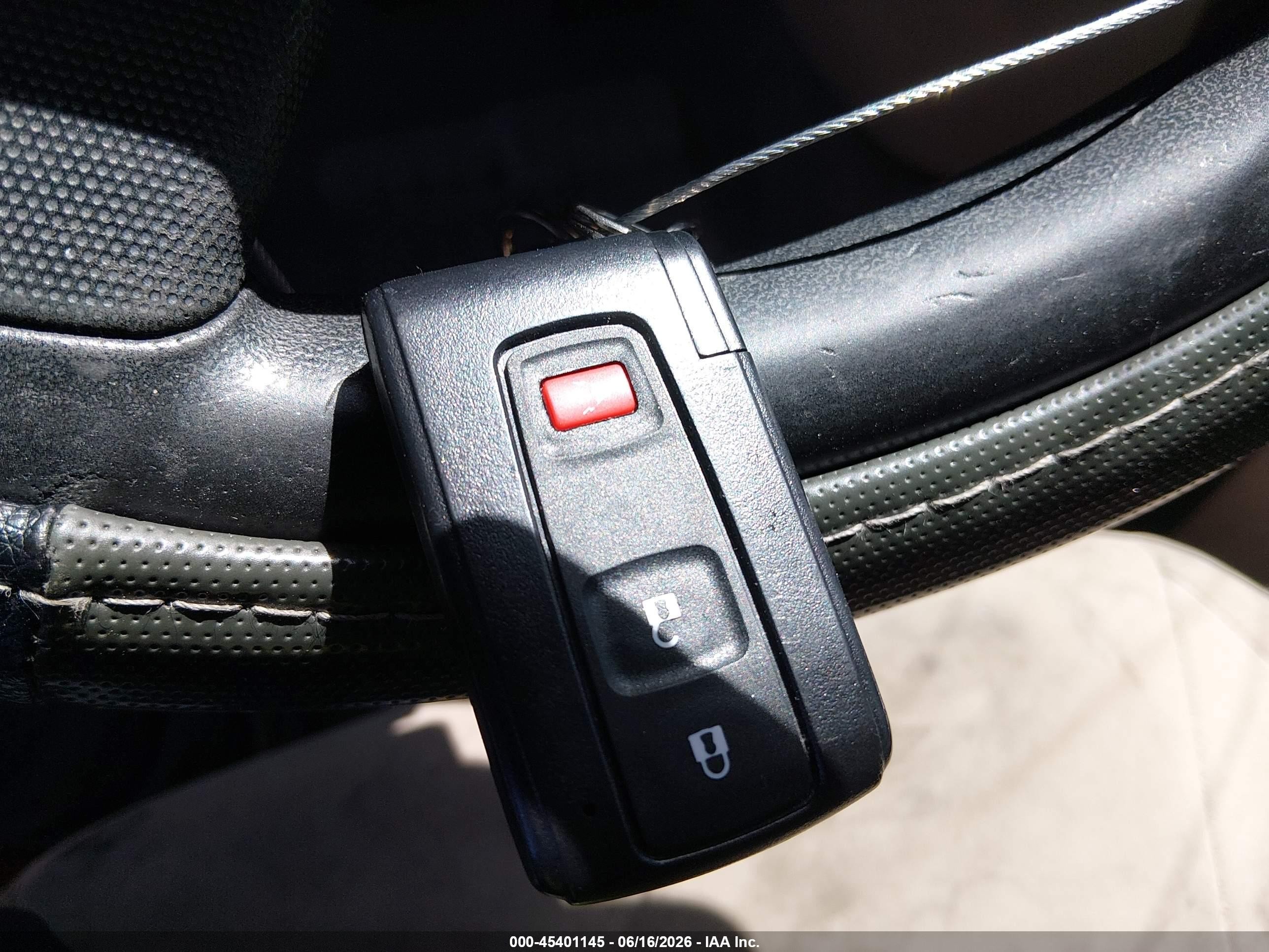2004 Toyota Prius   Blue vin: JTDKB20U440009193