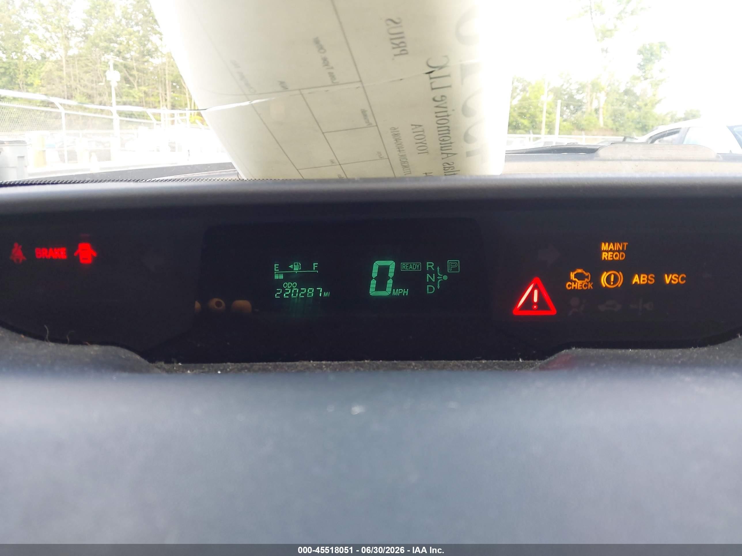 2004 Toyota Prius   Silver vin: JTDKB20U440040816