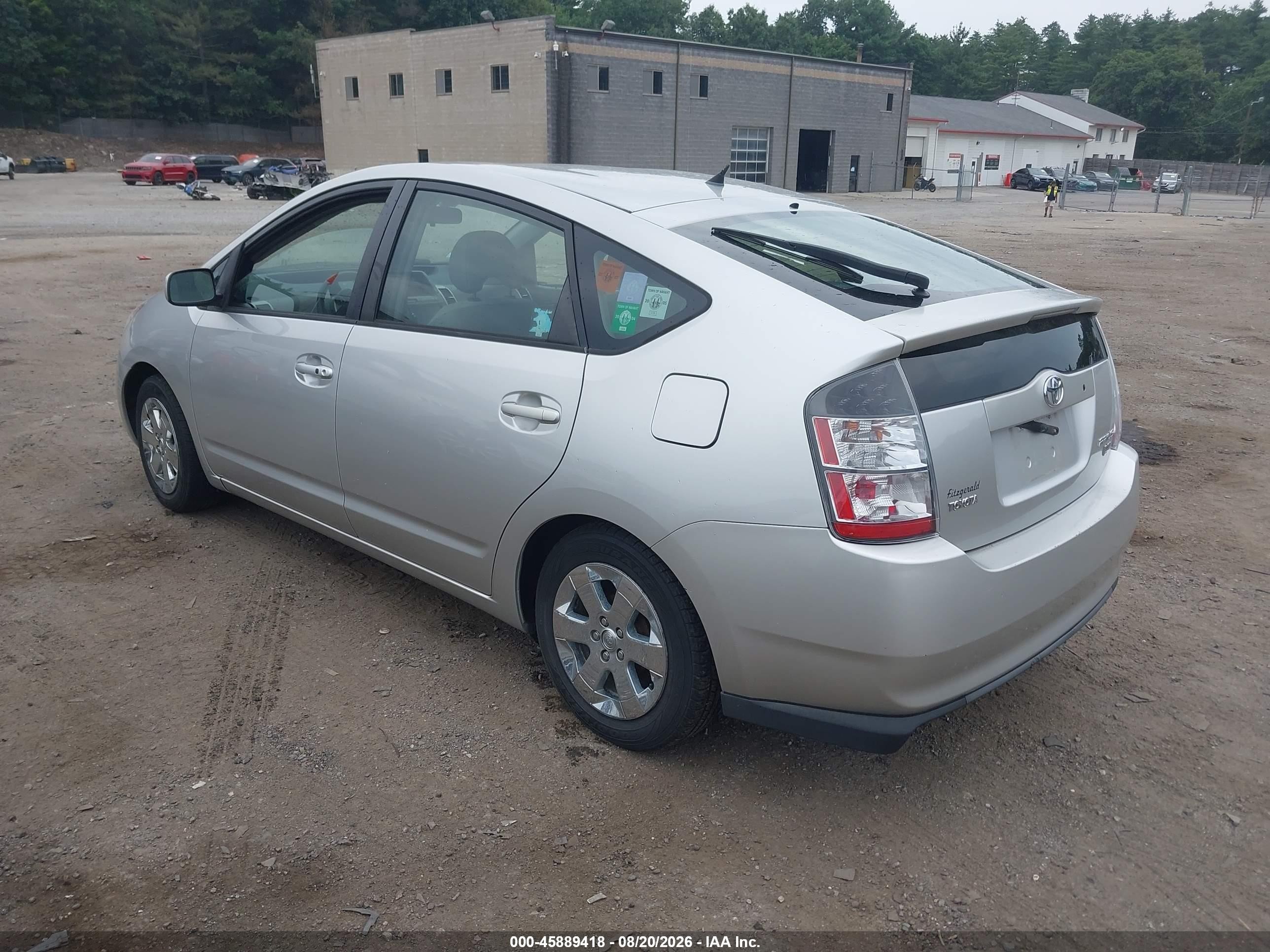 2004 Toyota Prius   Silver vin: JTDKB20U440048169