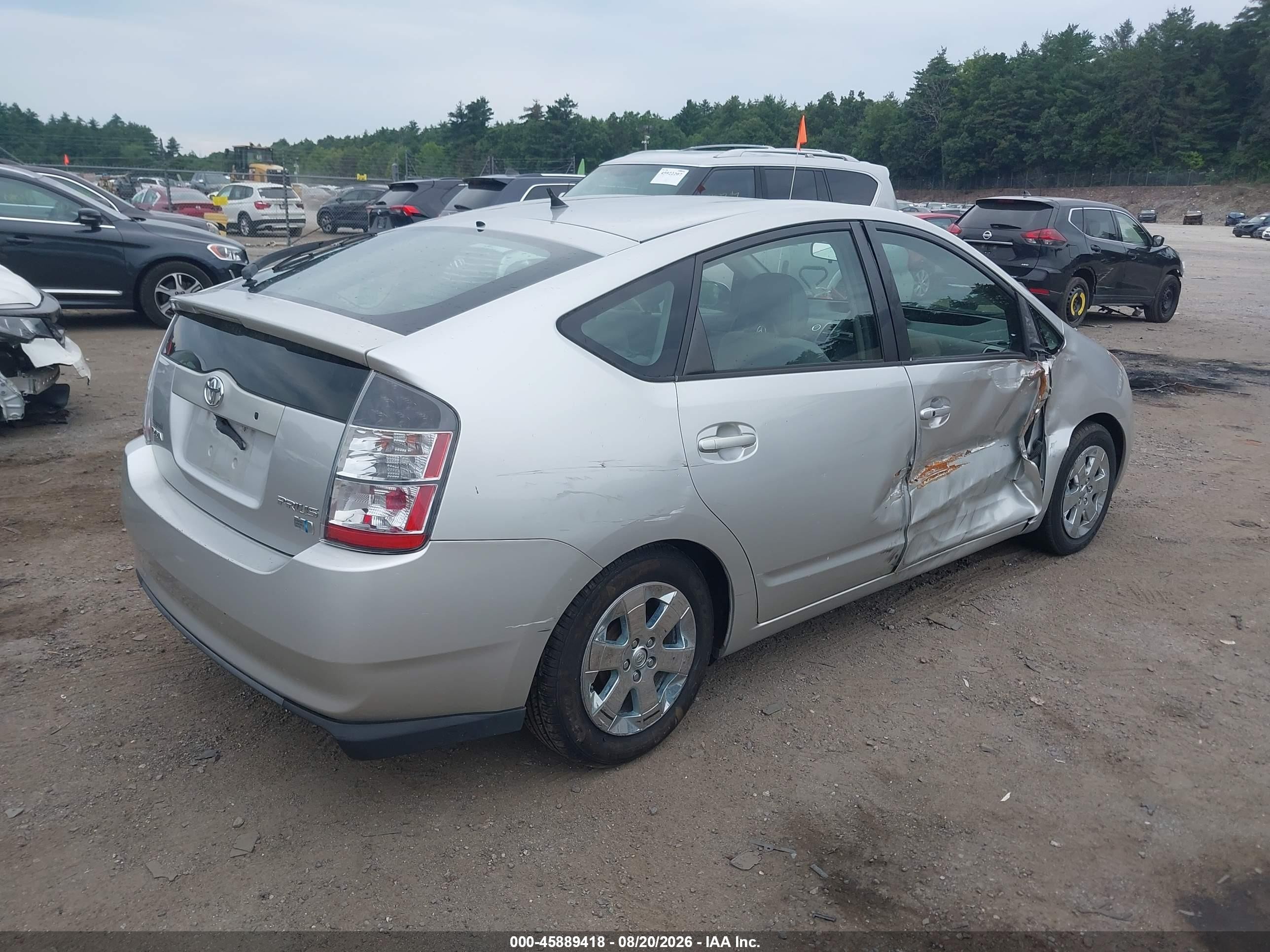 2004 Toyota Prius   Silver vin: JTDKB20U440048169