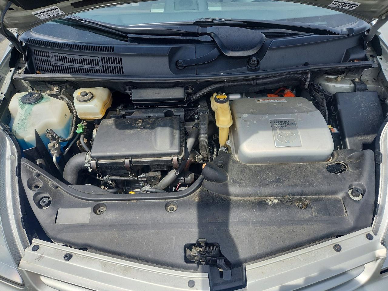 2004 Toyota Prius Base Silver vin: JTDKB20U440074240