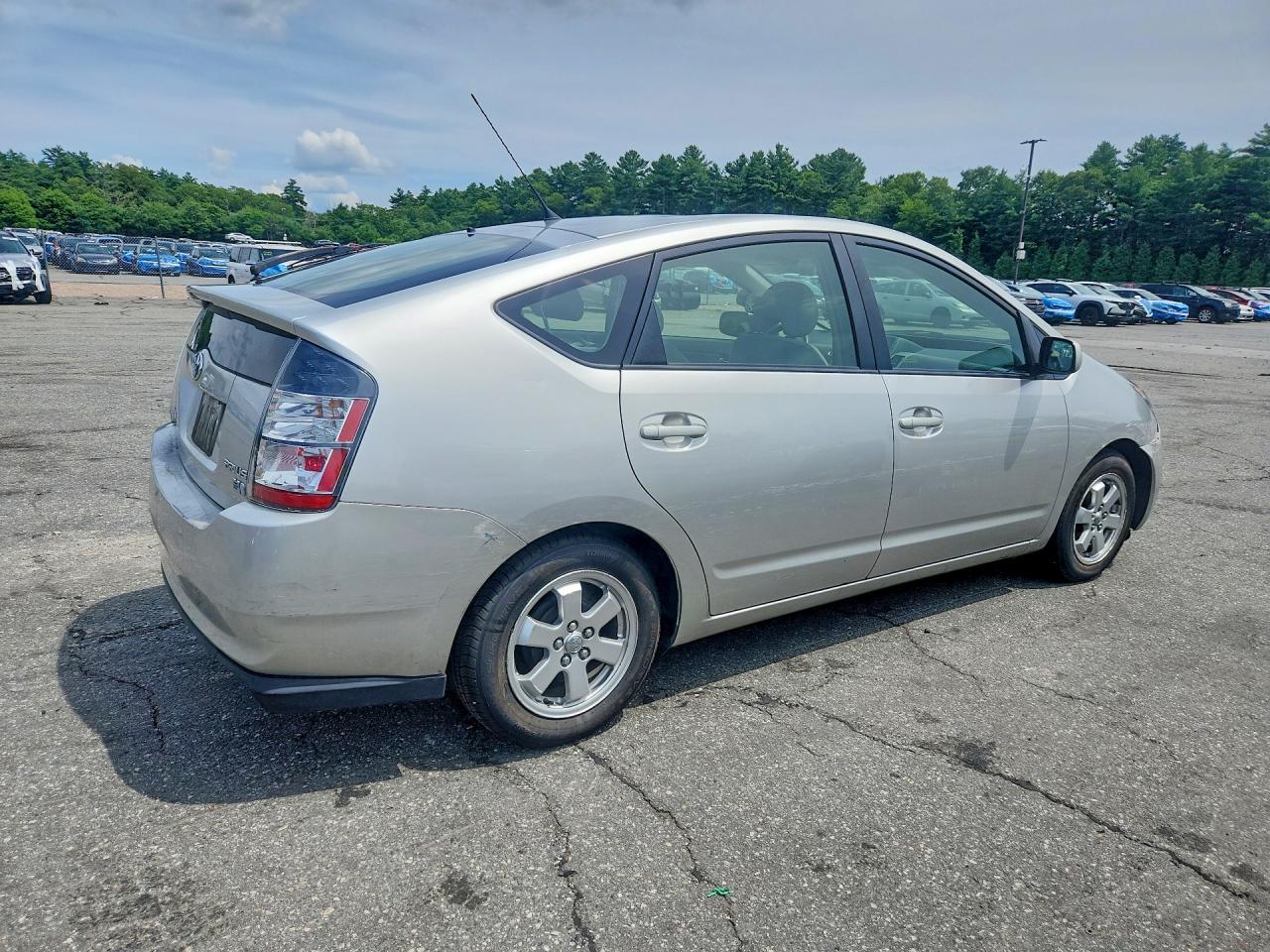 2004 Toyota Prius Base Silver vin: JTDKB20U440074240