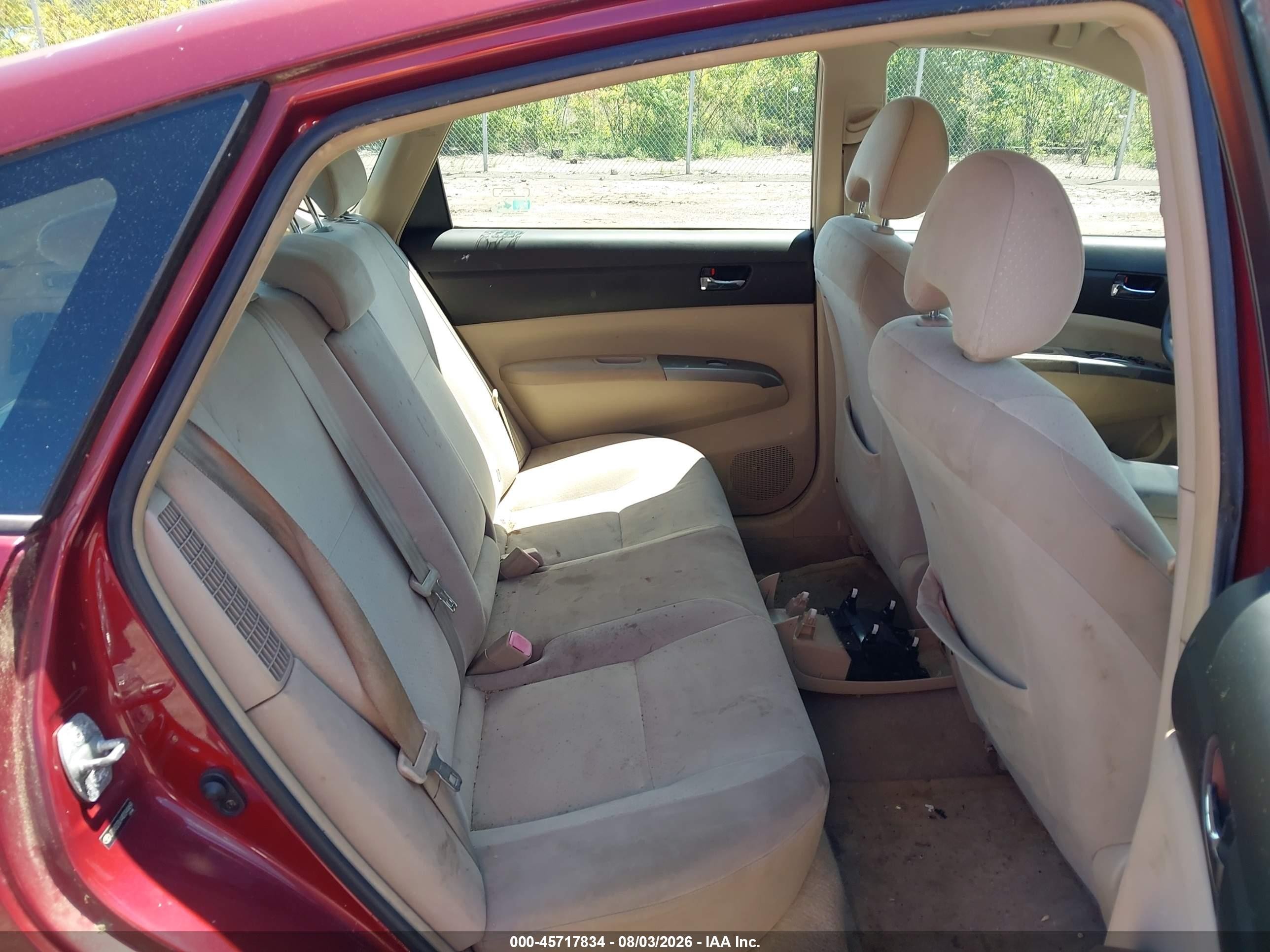 2004 Toyota Prius   Red vin: JTDKB20U440094469