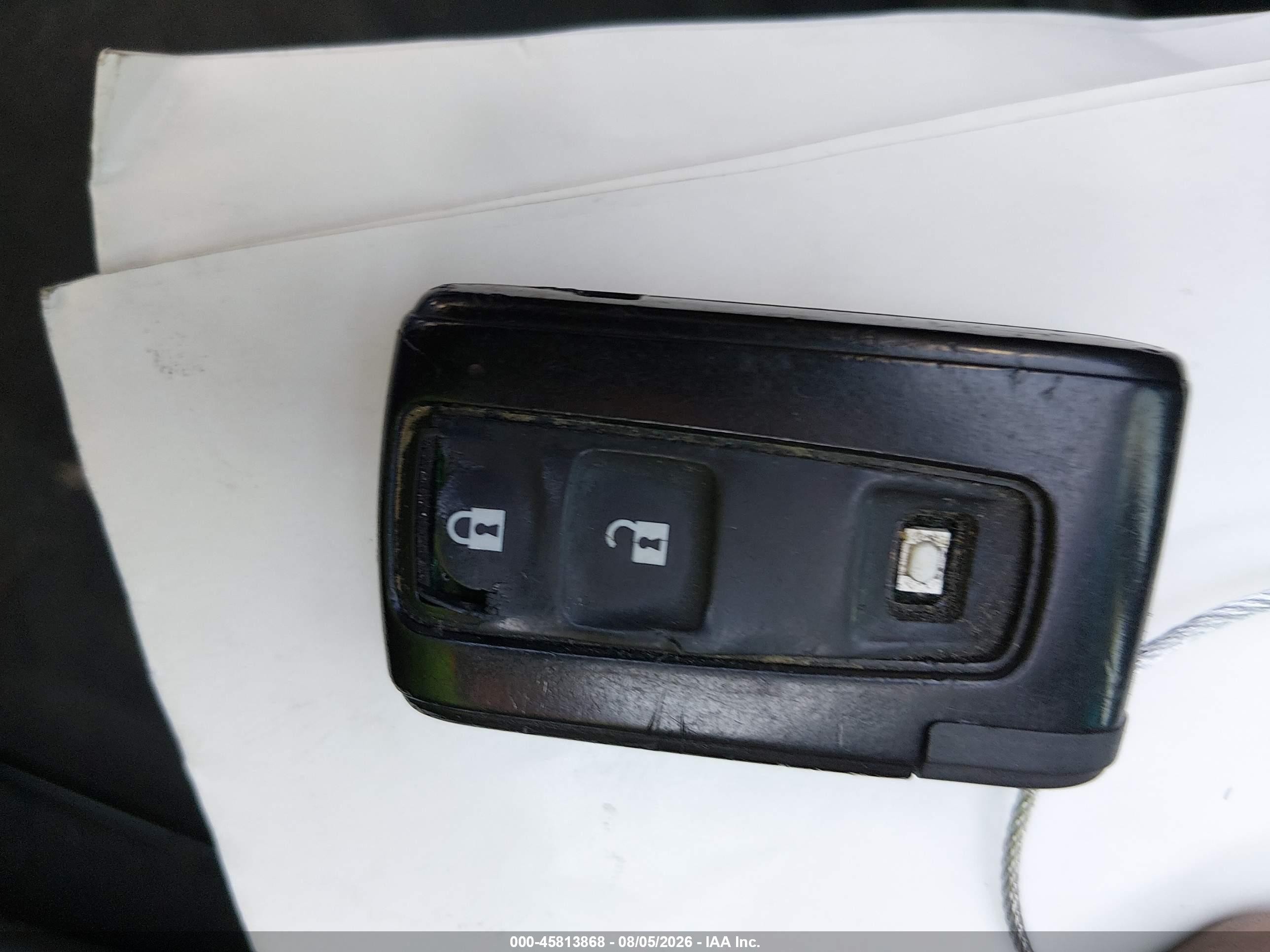 2005 Toyota Prius   Серебряный vin: JTDKB20U450127164